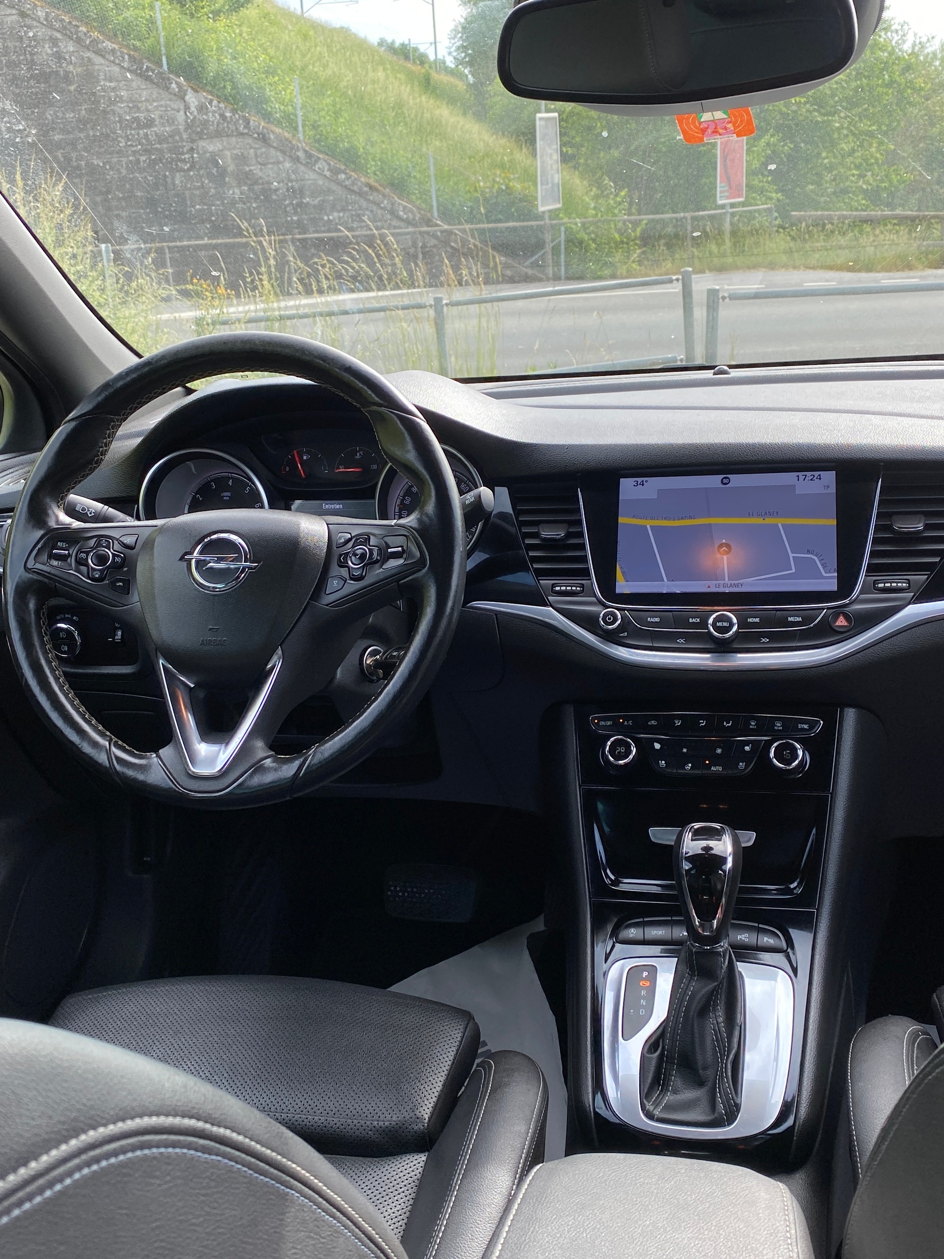 OPEL Astra 1.4i Turbo Excellence Automatic-image-4