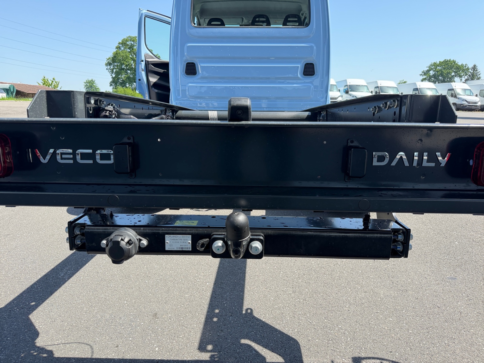 IVECO Daily 35C18H-image-6