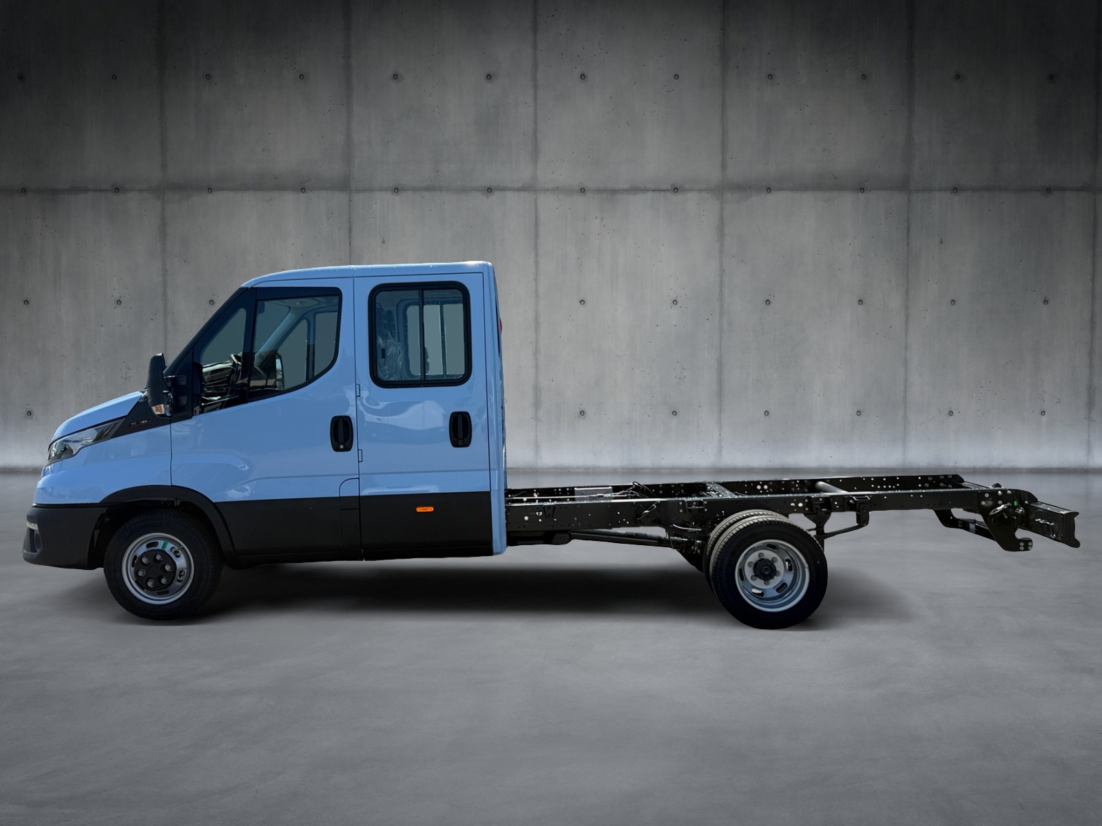 IVECO Daily 35C18H-showroom-element-1