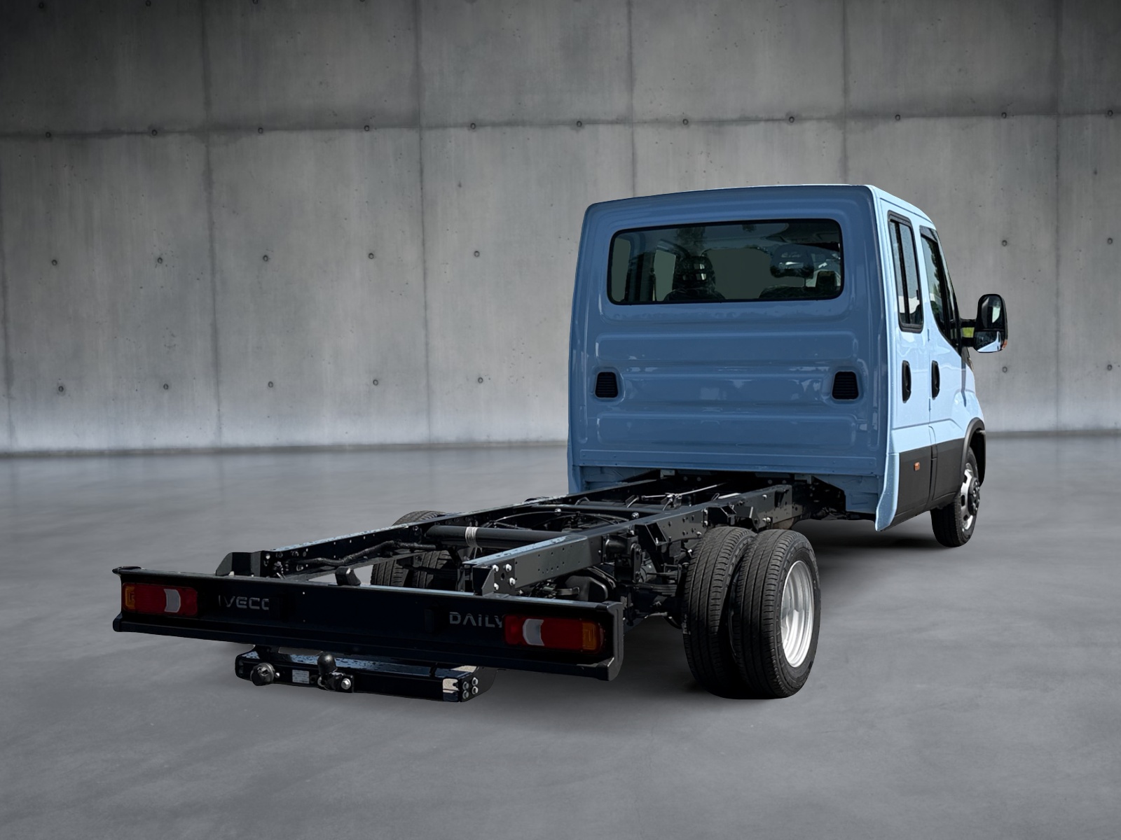 IVECO Daily 35C18H-image-4