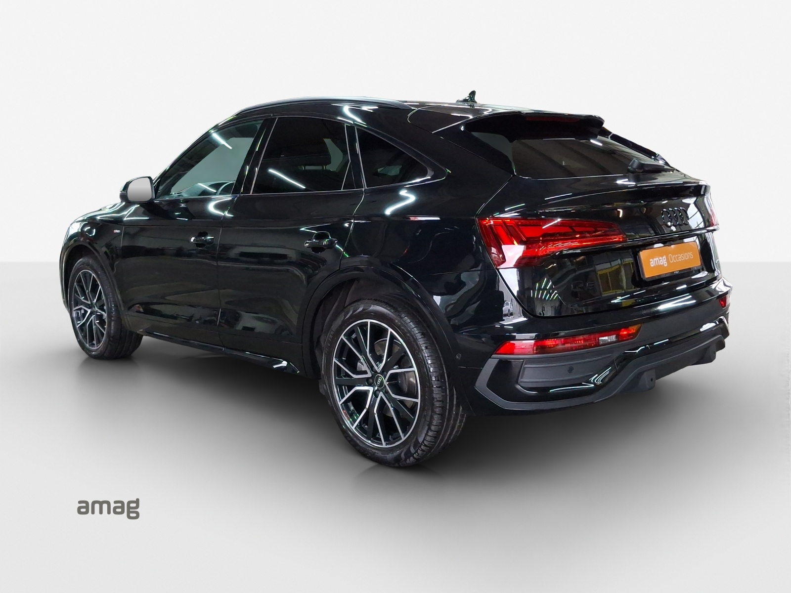 AUDI Q5 Sportback 40 TFSI S line quattro S-tronic-image-2
