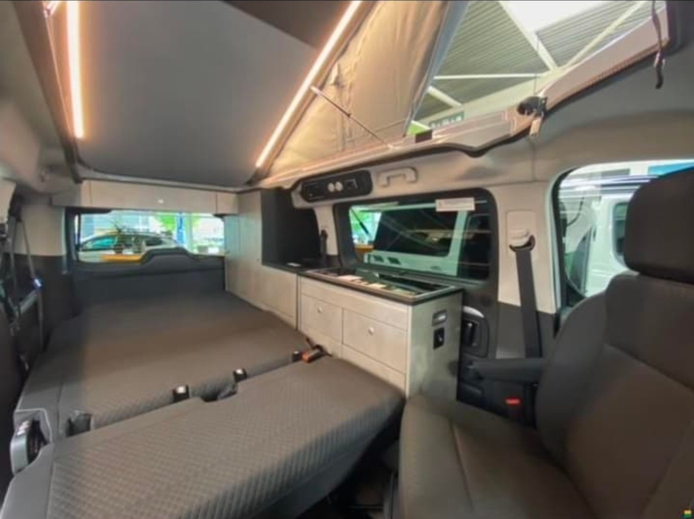 OPEL Crosscamp-image-5