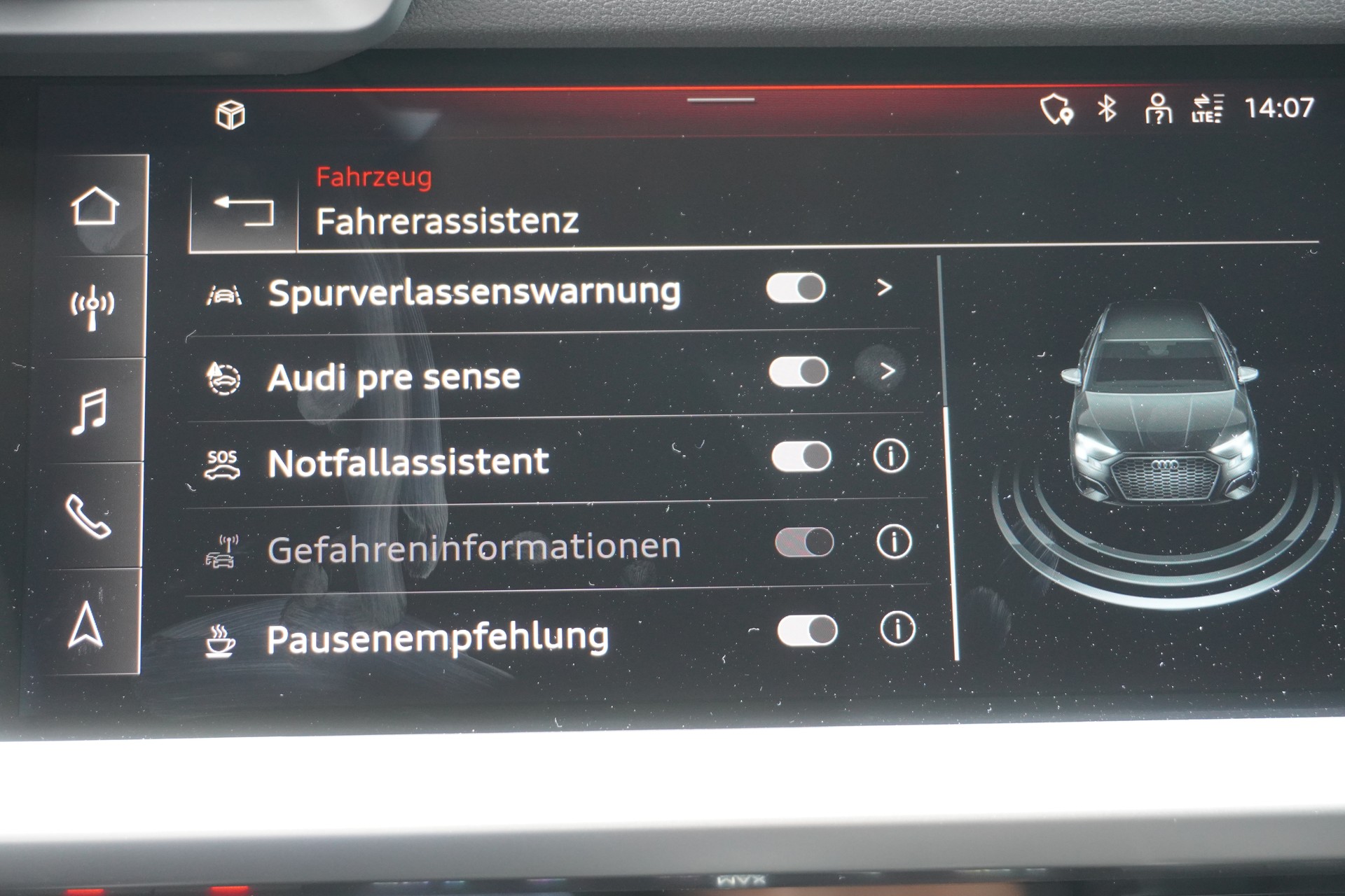AUDI A3 Sportback 35 TFSI Attraction S-tronic S-LINE!!!-image-27