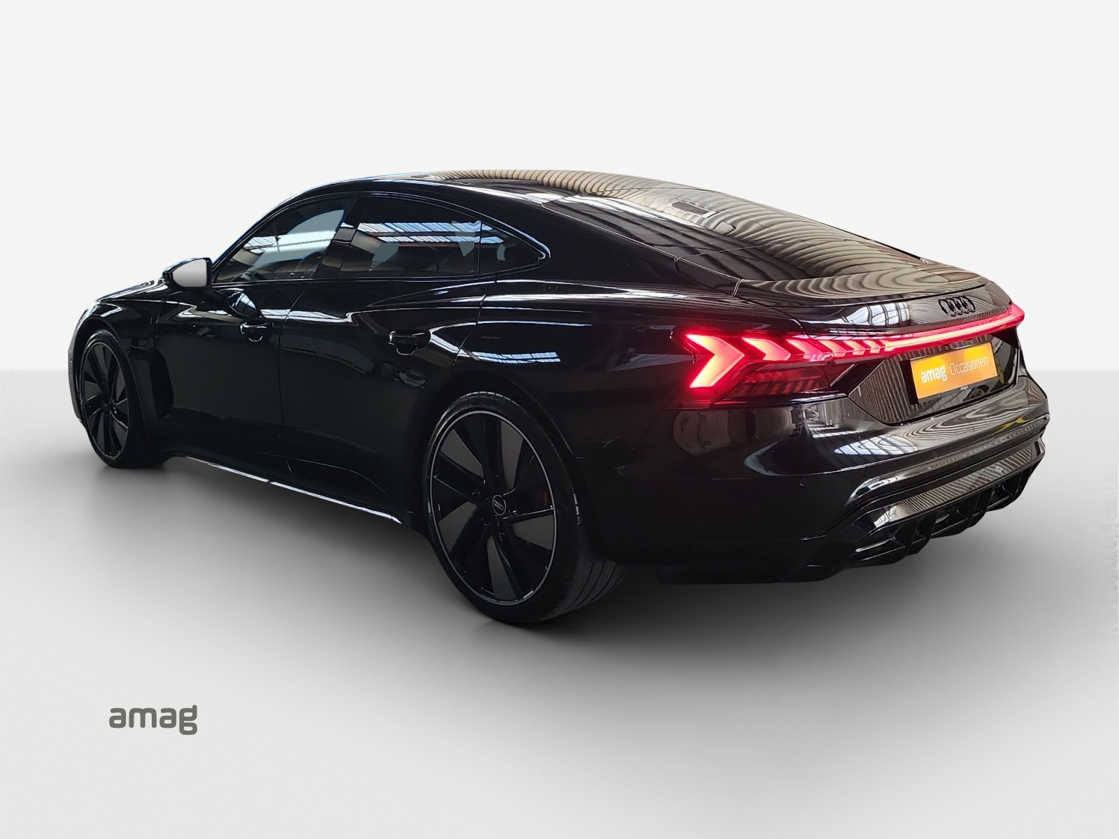 AUDI RS e-tron GT-image-3