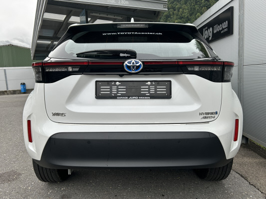 TOYOTA Yaris Cr. 1.5 Trend AWD A-image-4