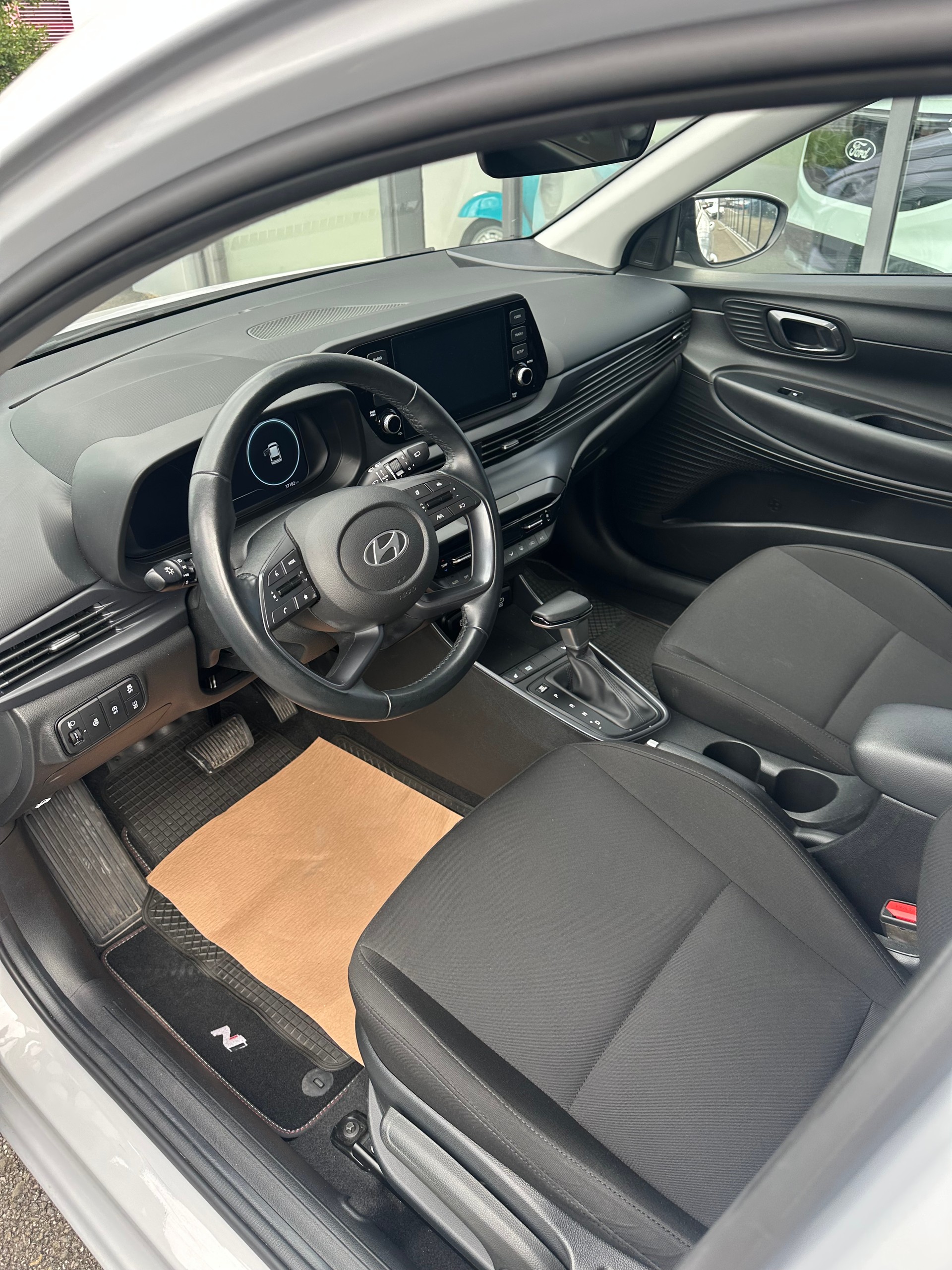 HYUNDAI i20 1.0 T-GDi Vertex-image-9
