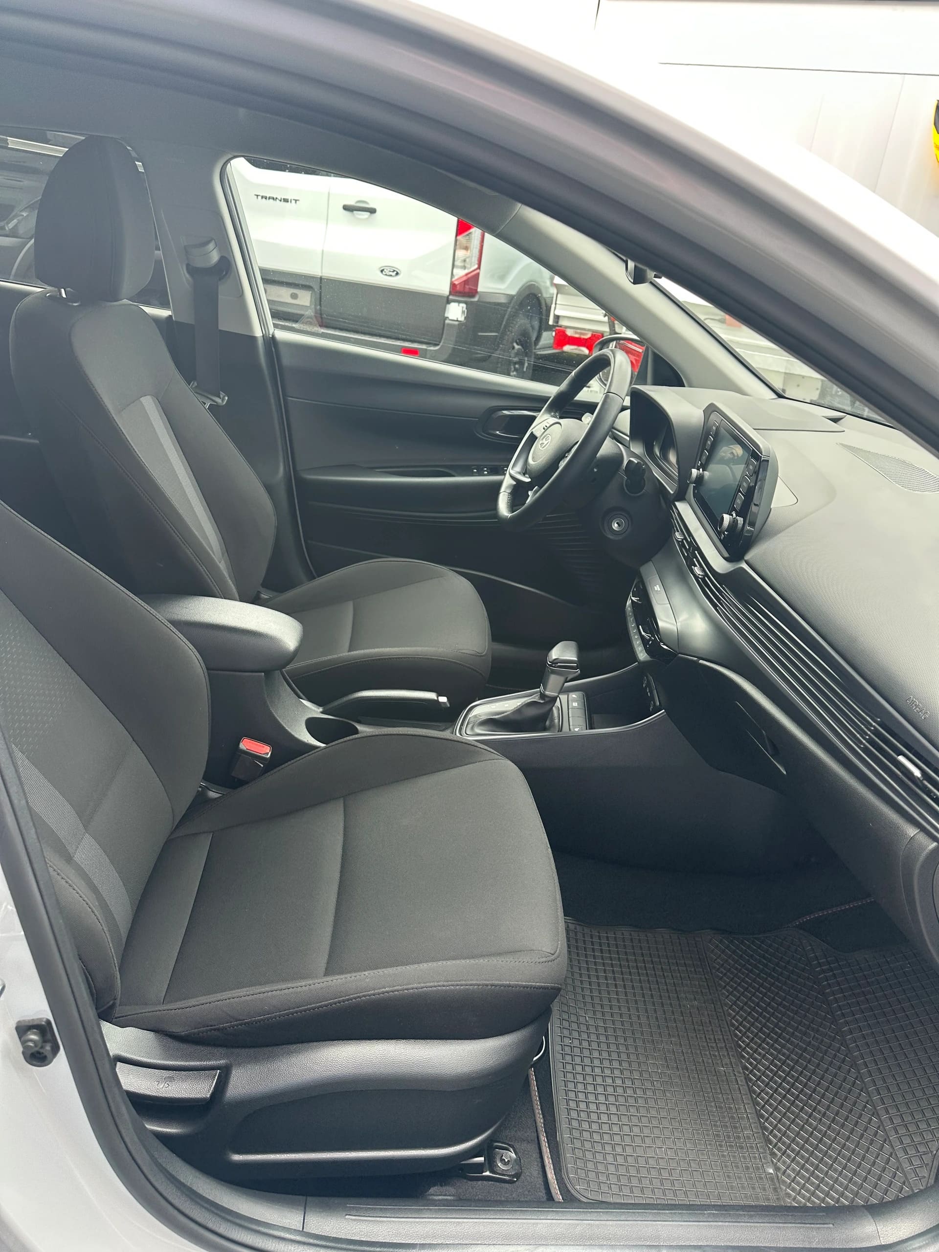 HYUNDAI i20 1.0 T-GDi Vertex-image-12