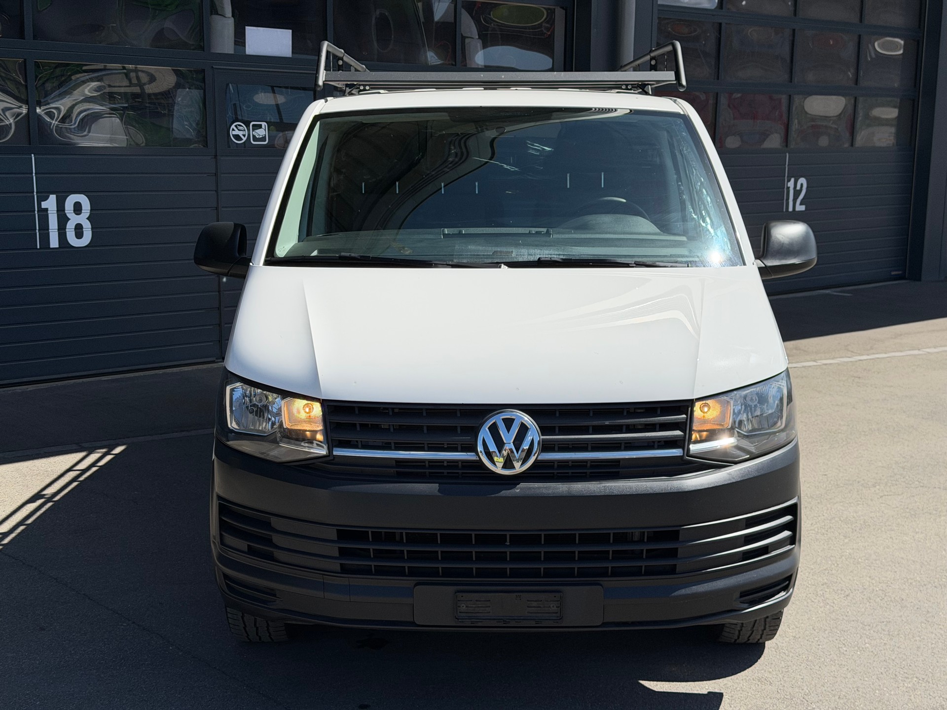 VW T6 2.0 TDI | Navi | Parksensoren | Klima | Dachträger-image-1
