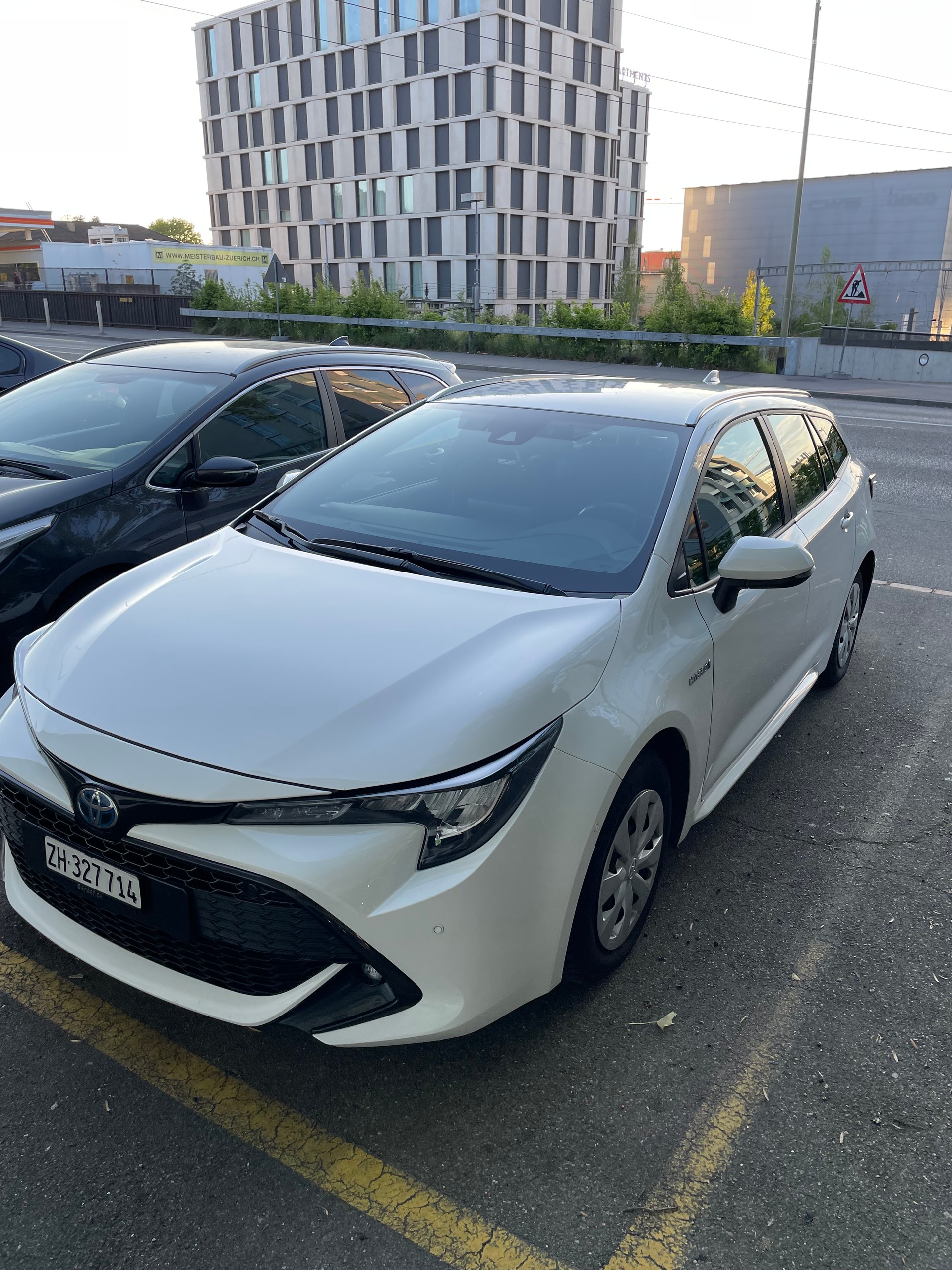 TOYOTA 1.8 HSD Comfort-image-5