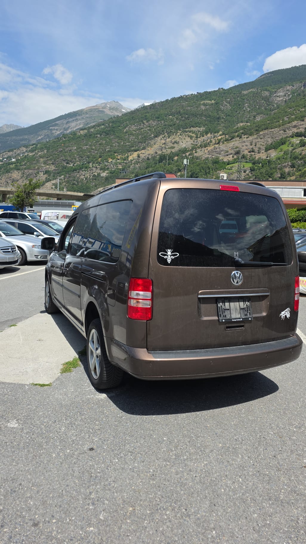 VW Caddy Maxi 2.0 TDI CR 4Motion Trendline-image-5