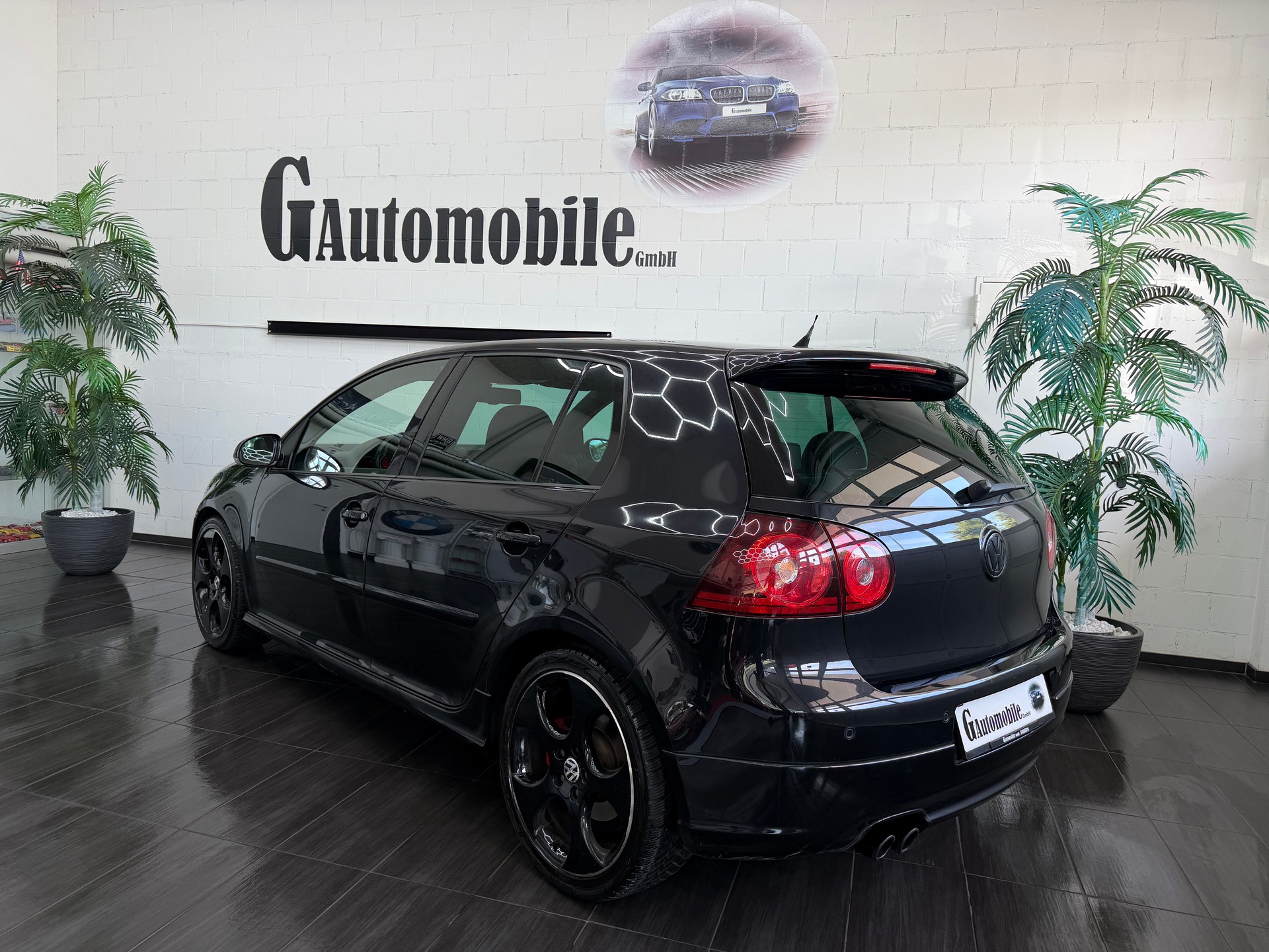 VW Golf 2.0 TFSI GTI Edition 30-image-5