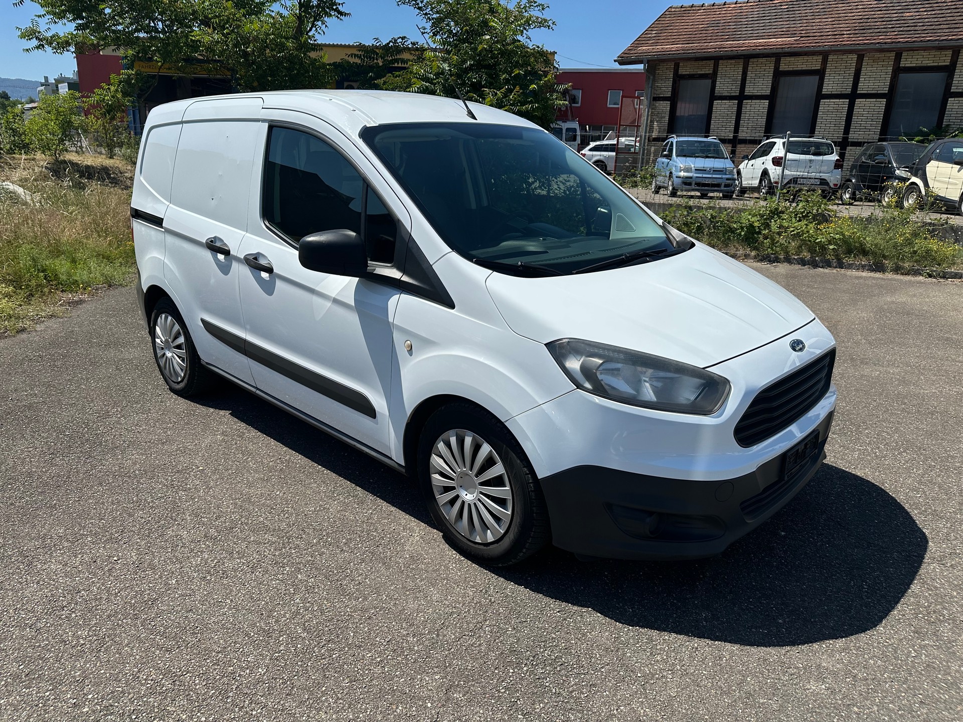 FORD Transit Courier Van 1.5 TDCi Ambiente-image-2