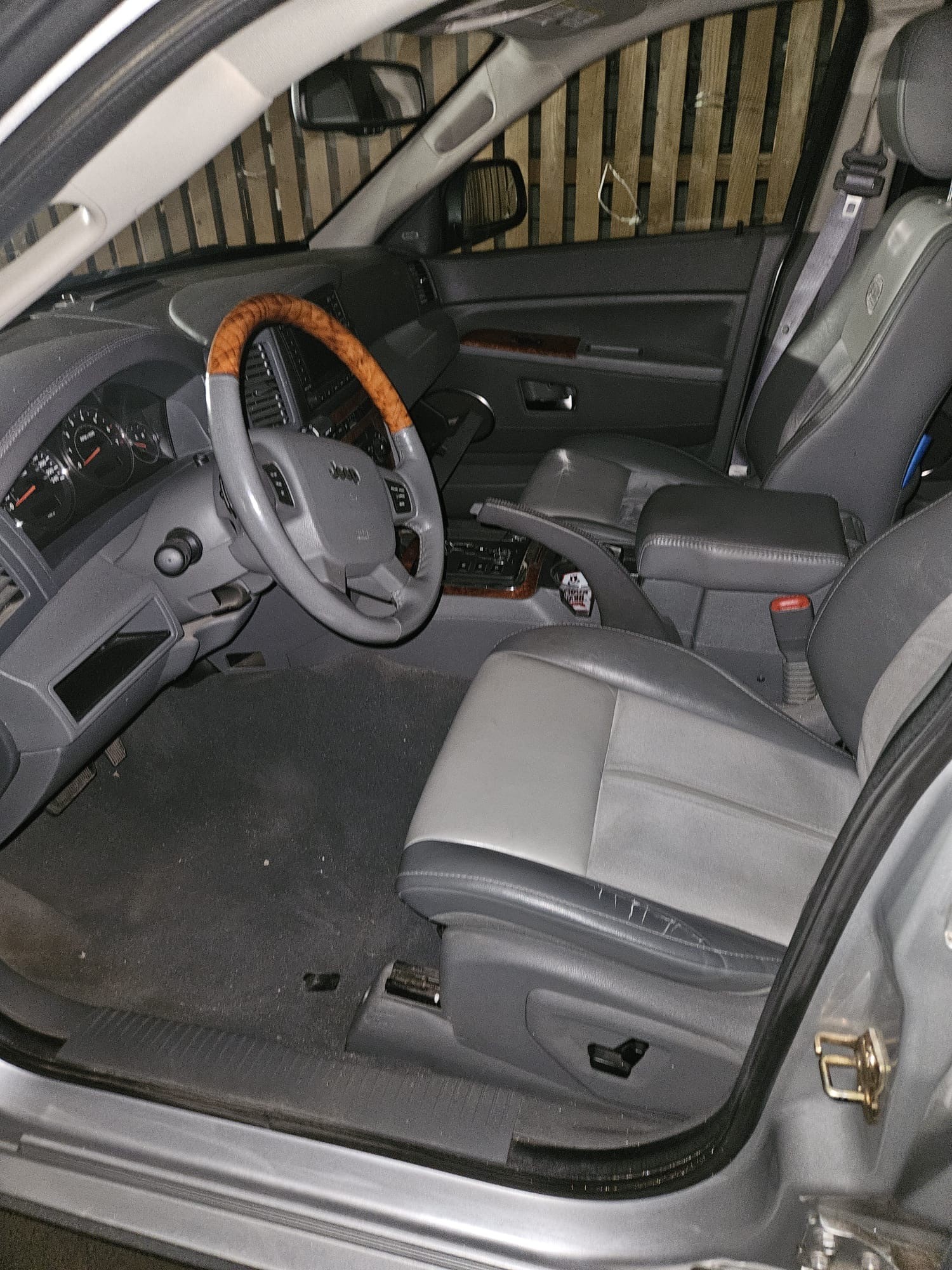 JEEP Grand Cherokee 5.7 HEMI Limited Automatic-image-2