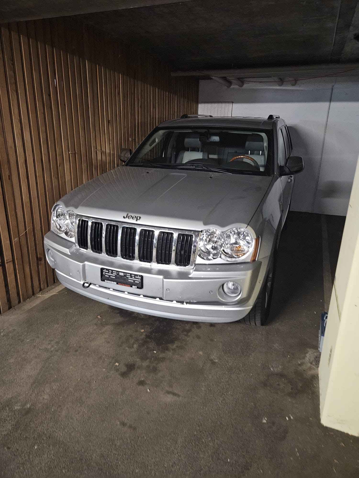 JEEP Grand Cherokee 5.7 HEMI Limited Automatic-image-0