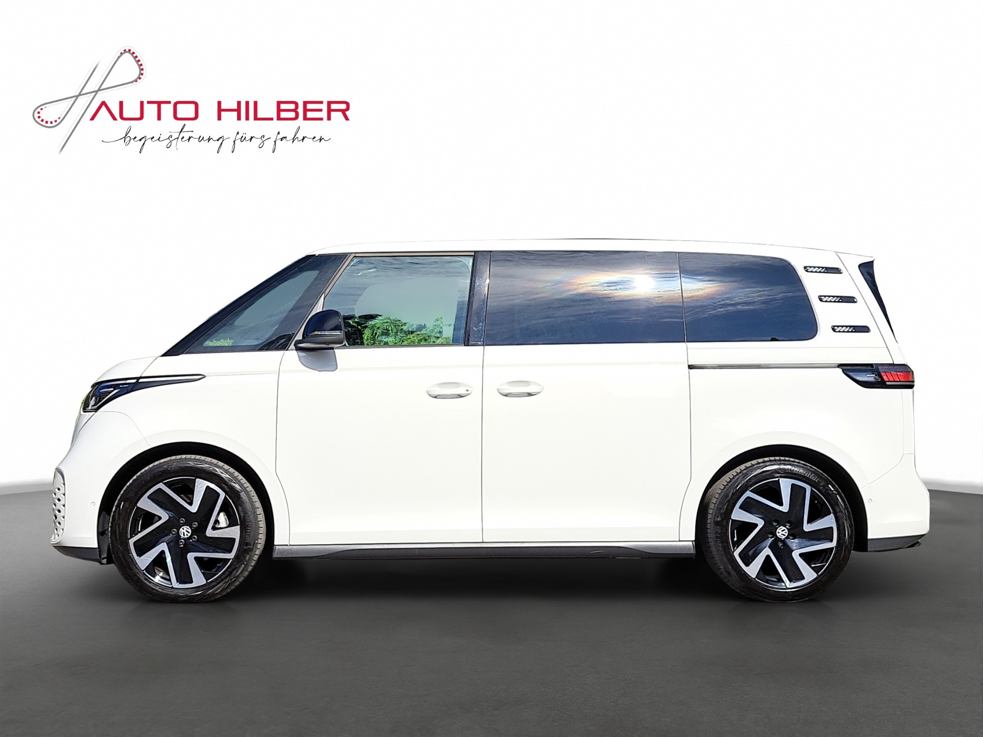VW ID.Buzz NWB Pro *Anhängerkupplung* Mega Ausstattung*-image-2