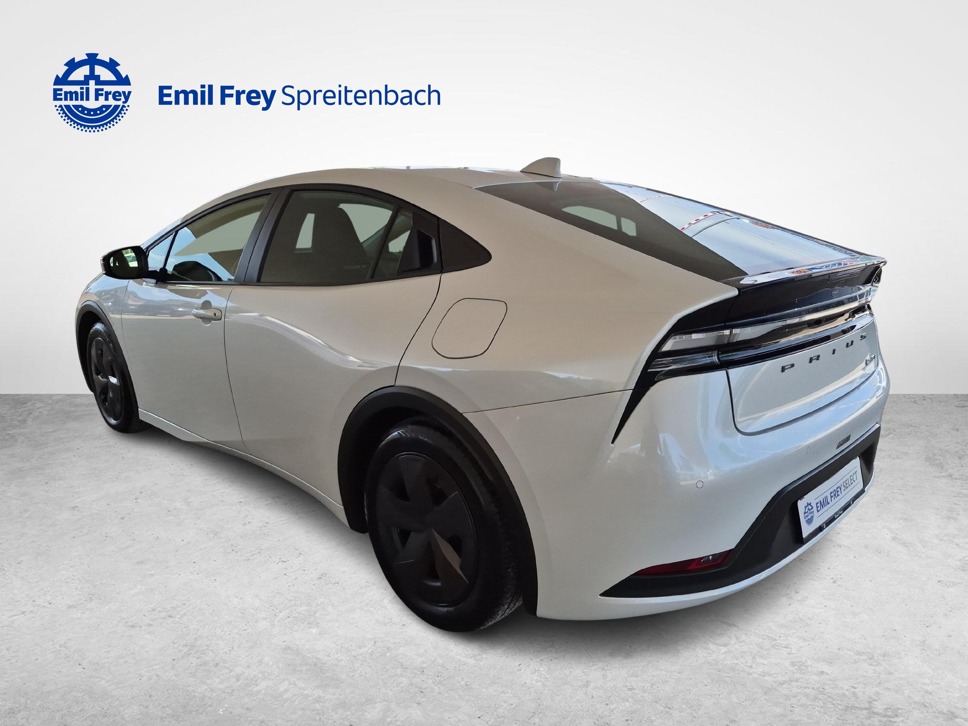 TOYOTA Prius 2.0 Plug-In-Hybrid Trend / ab 3,99% Leasing bei Abschluss einer Protect Autoversicherung-image-3