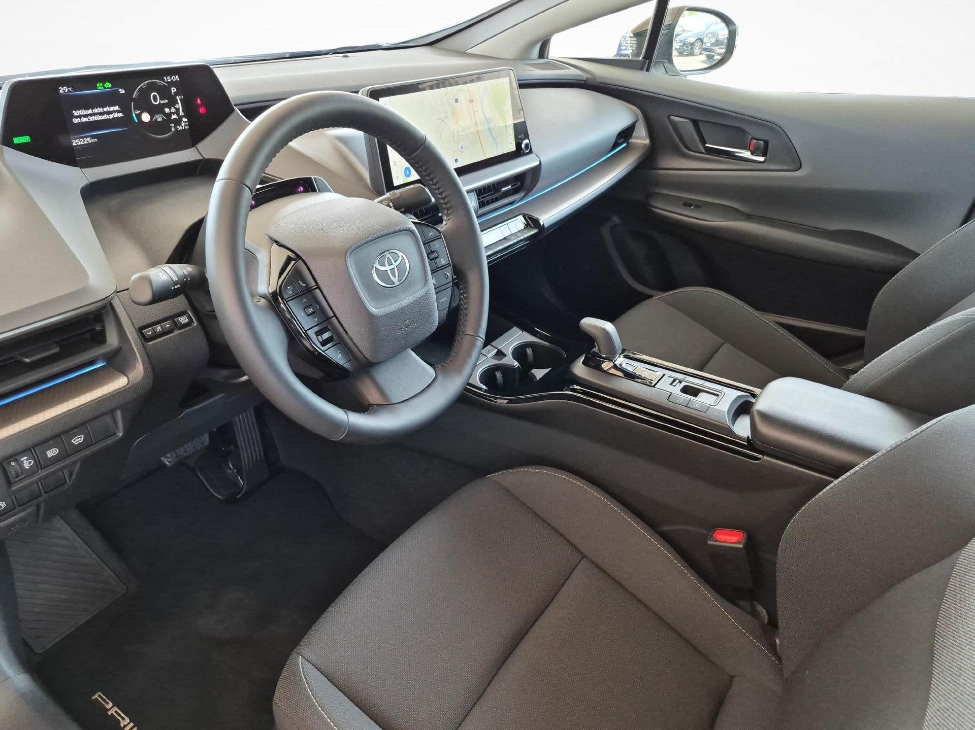 TOYOTA Prius 2.0 Plug-In-Hybrid Trend / ab 3,99% Leasing bei Abschluss einer Protect Autoversicherung-image-13