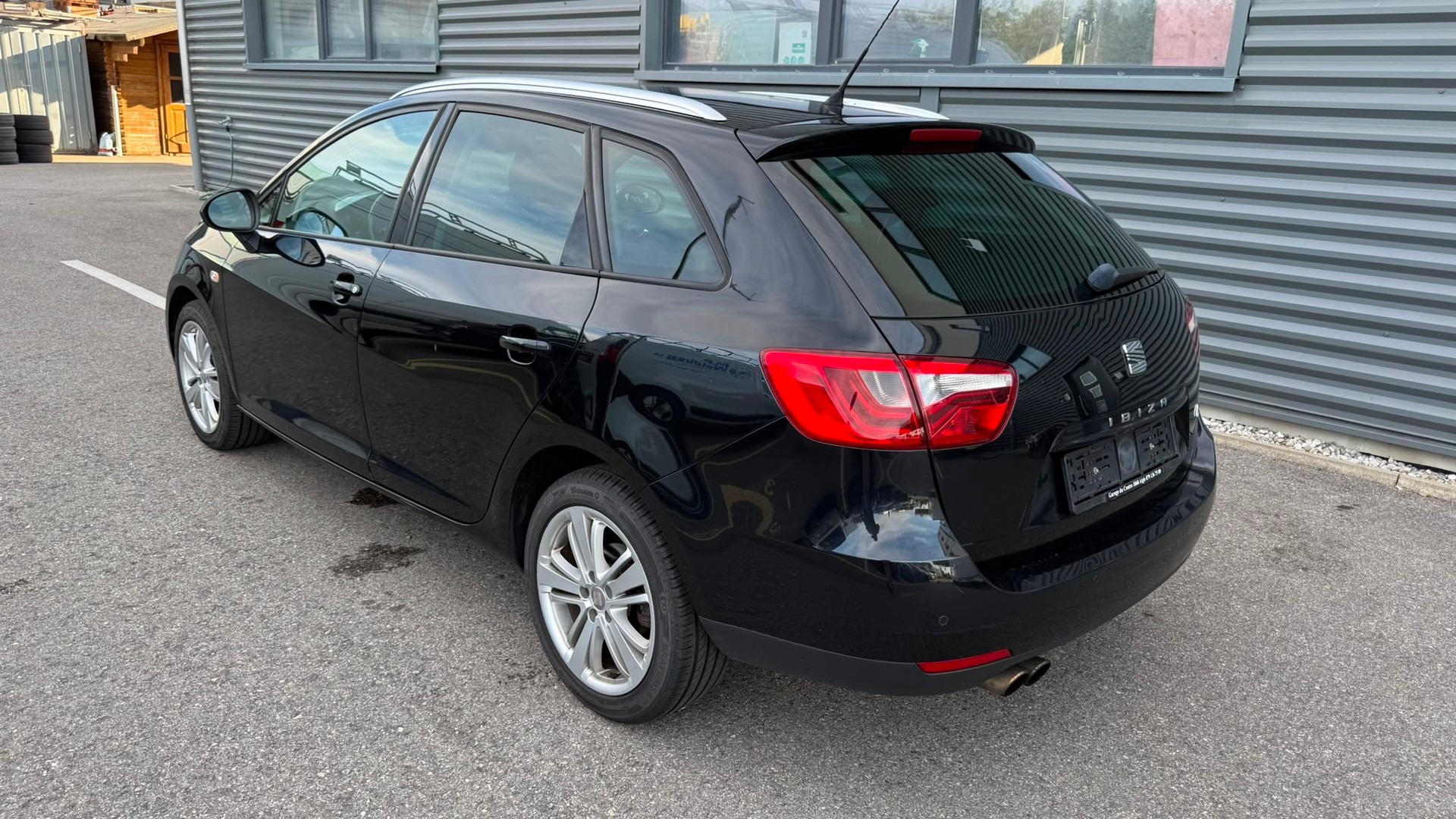 SEAT Ibiza ST 1.2 TSI FR DSG-image-5