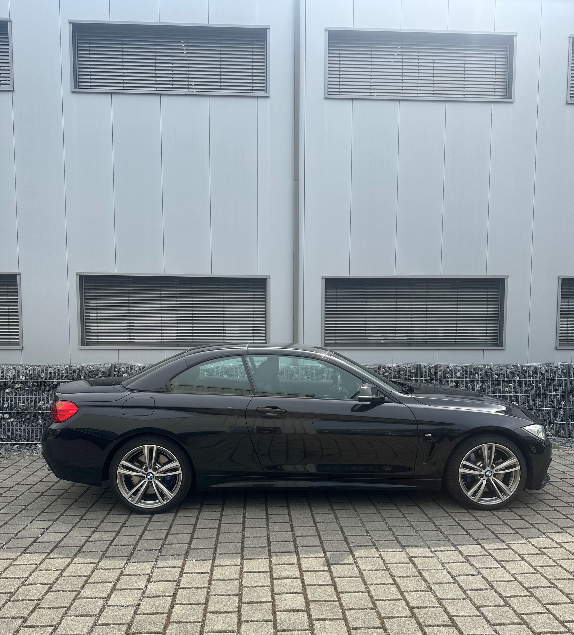 BMW 435i Cabriolet xDrive M-Paket-image-7