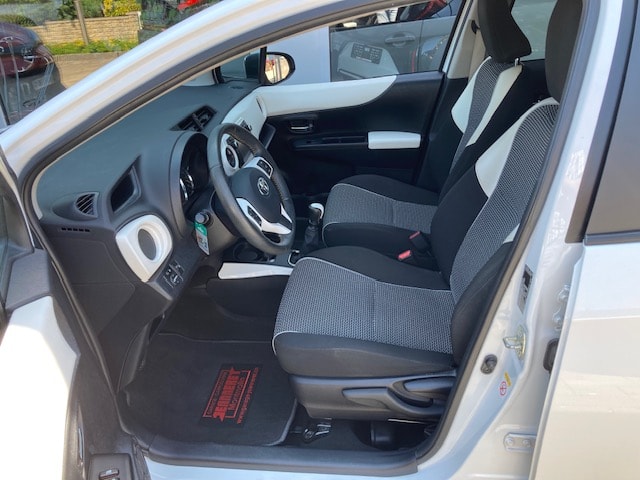 TOYOTA Yaris 1.33 Trend-image-8