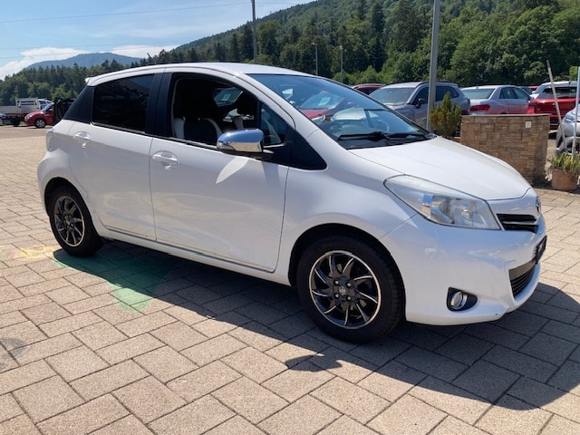 TOYOTA Yaris 1.33 Trend-image-2
