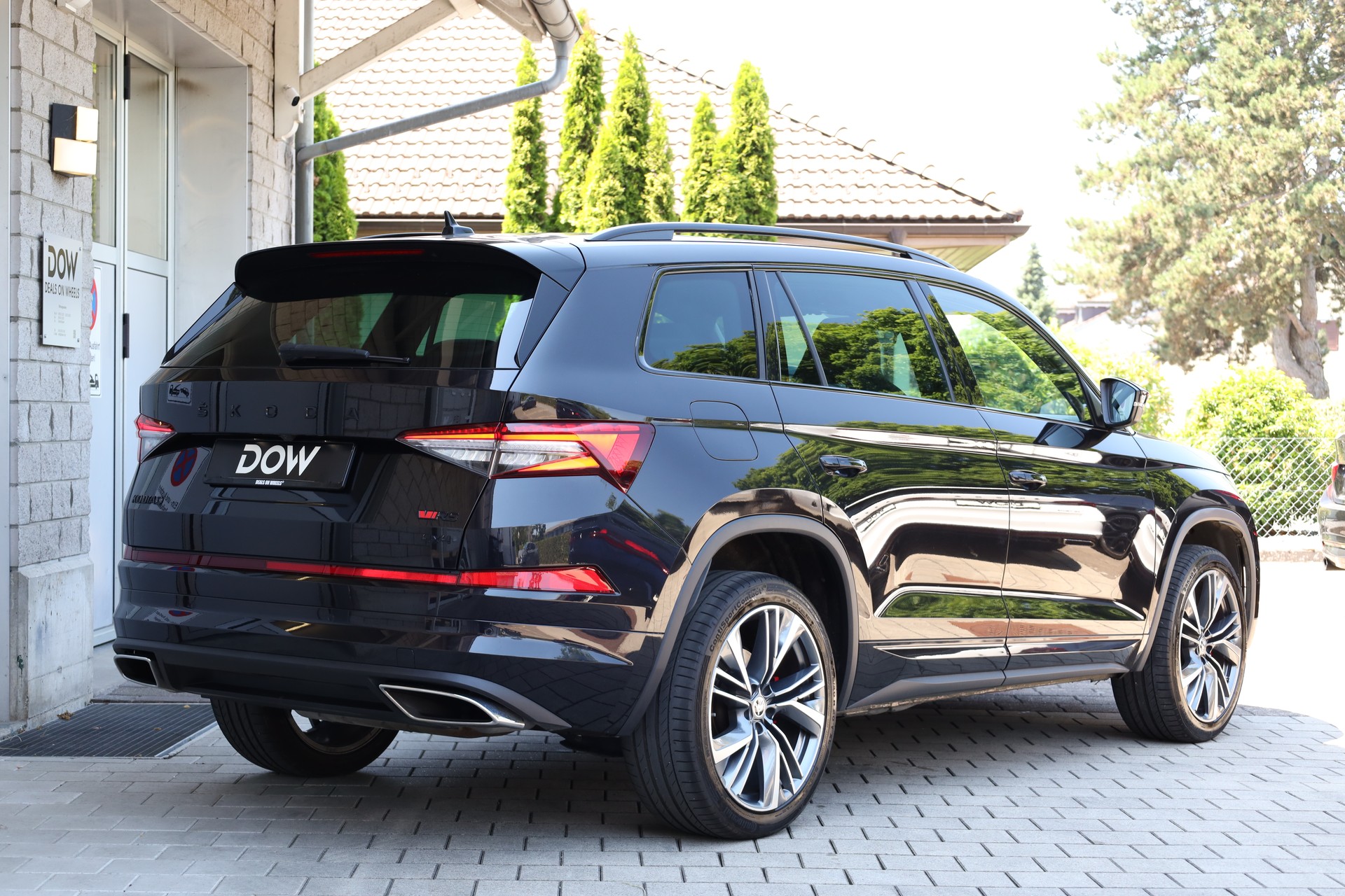 SKODA Kodiaq 2.0 TSI 4x4 RS-image-4