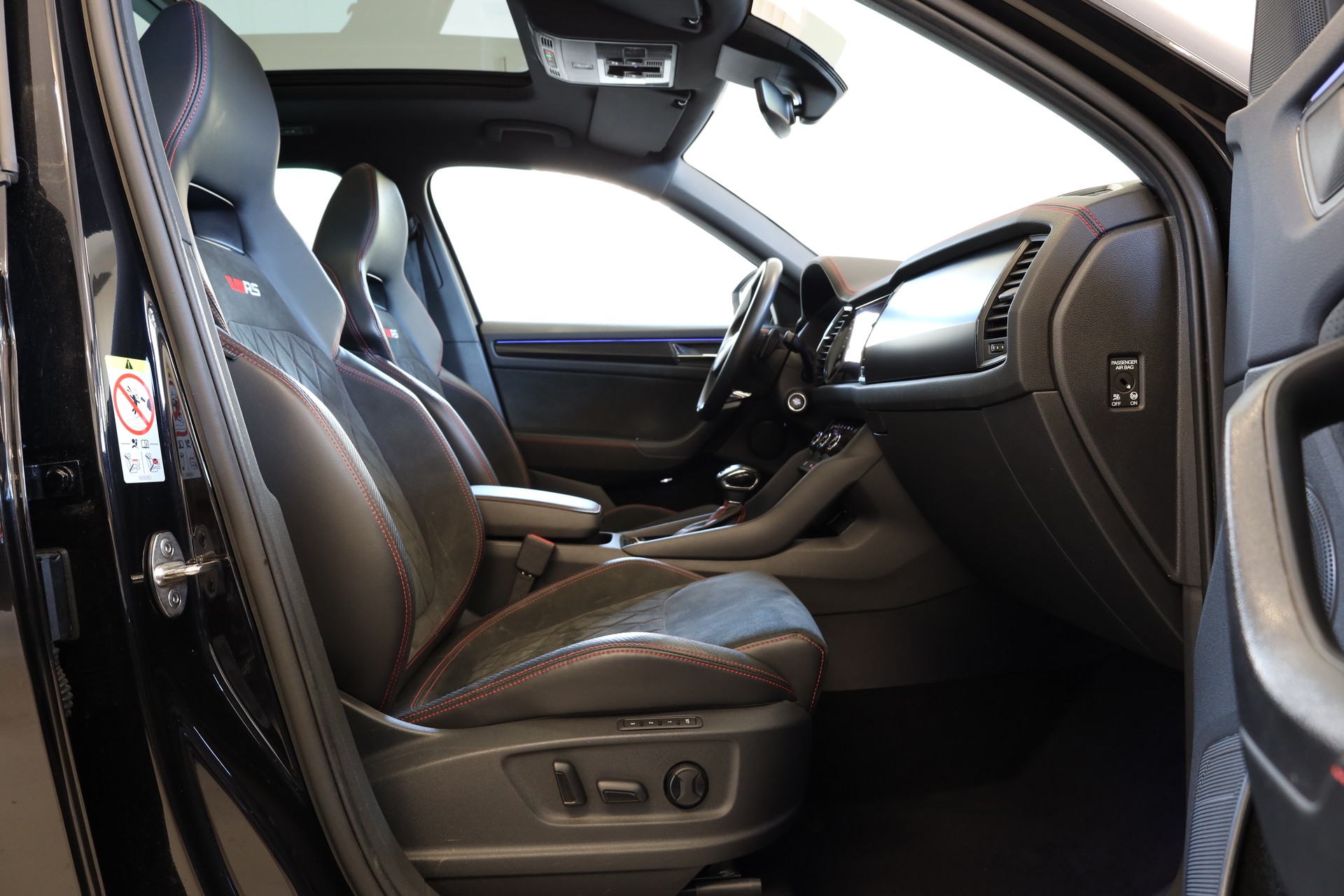 SKODA Kodiaq 2.0 TSI 4x4 RS-image-11