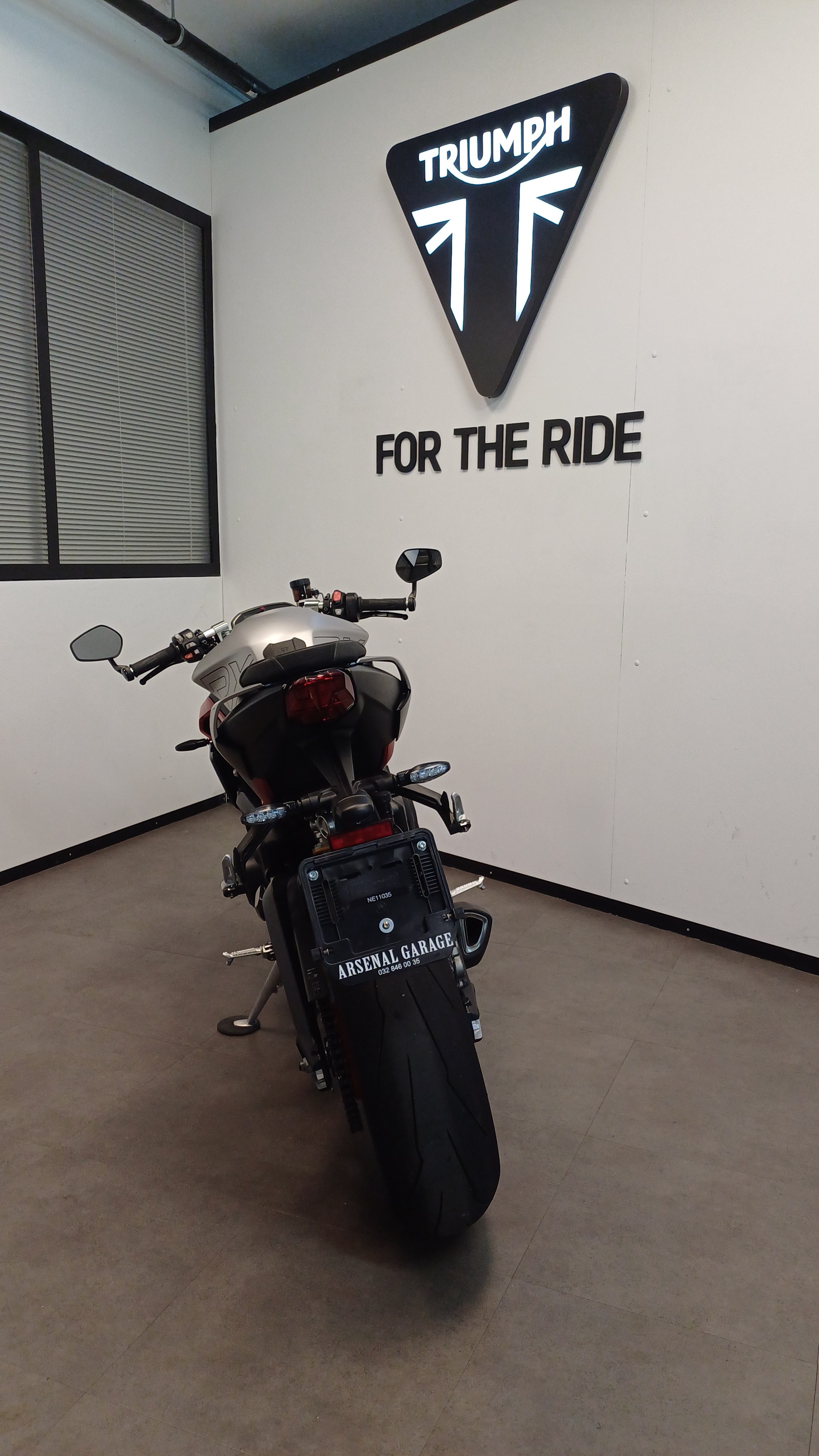 TRIUMPH Triumph Street Triple 765 RX-image-10