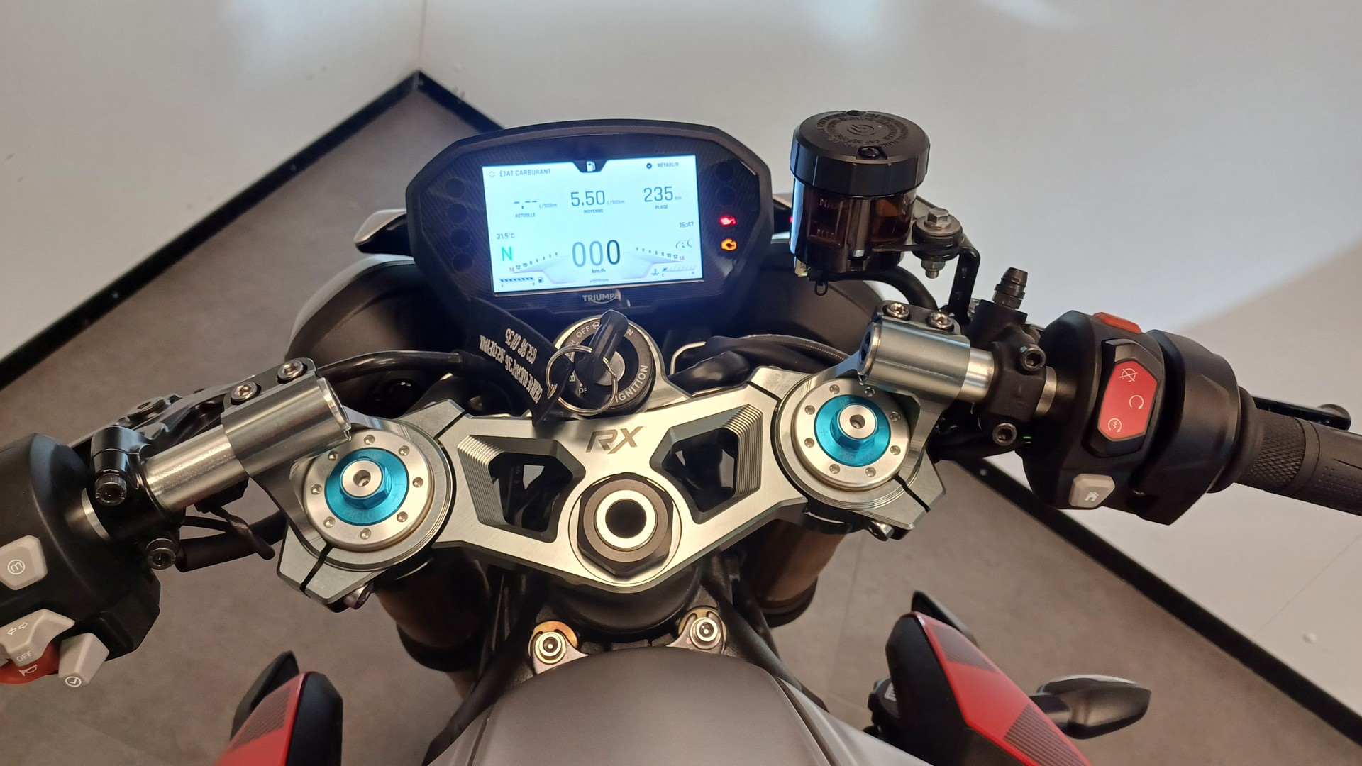 TRIUMPH Triumph Street Triple 765 RX-image-11