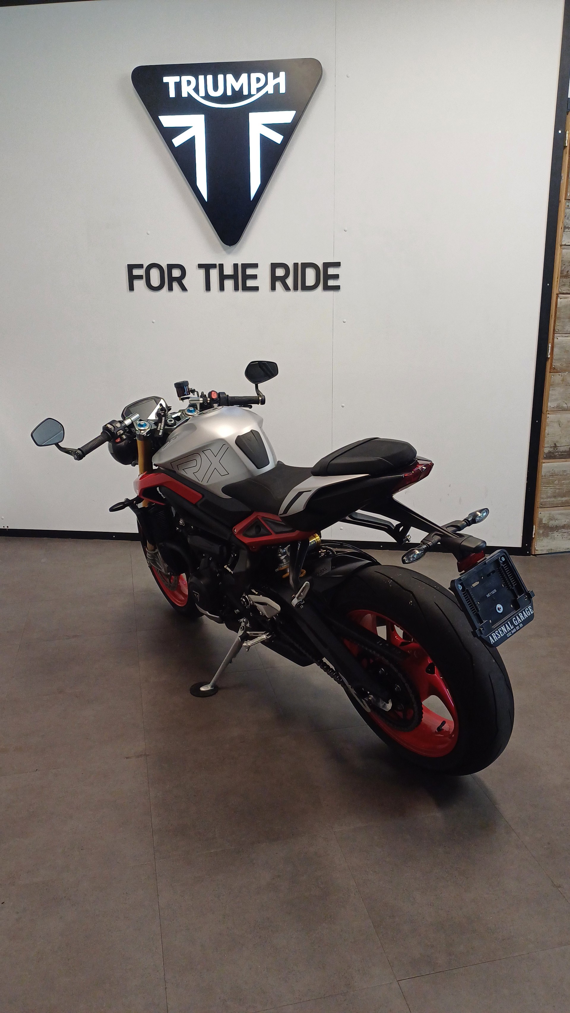 TRIUMPH Triumph Street Triple 765 RX-image-9