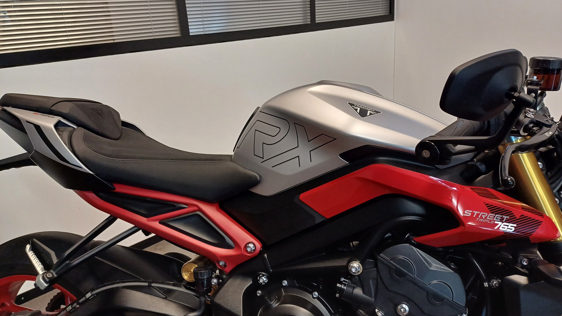 TRIUMPH Triumph Street Triple 765 RX-image-7
