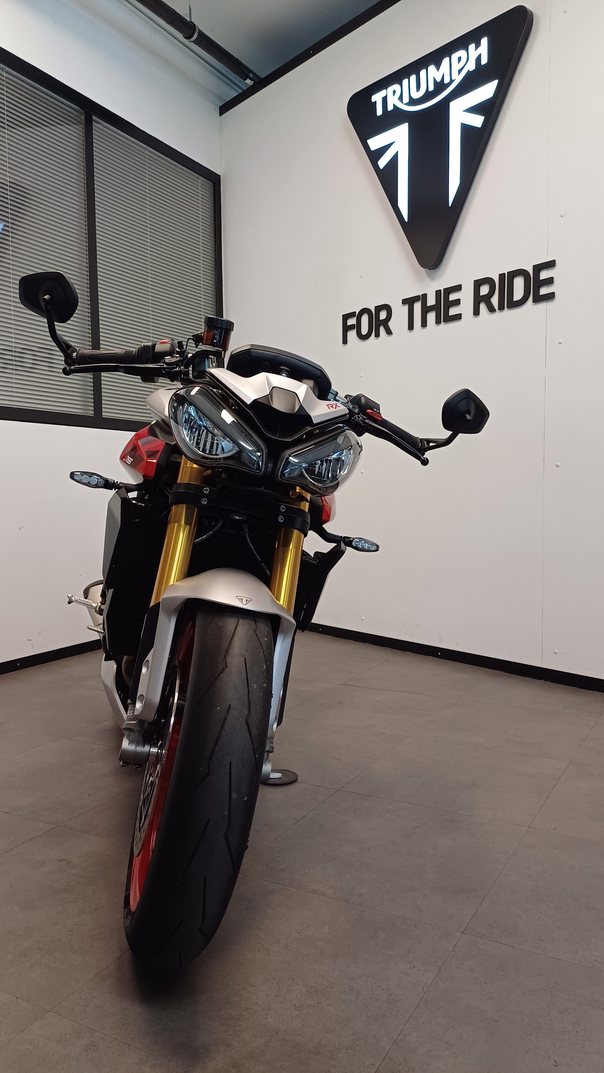 TRIUMPH Triumph Street Triple 765 RX-image-2
