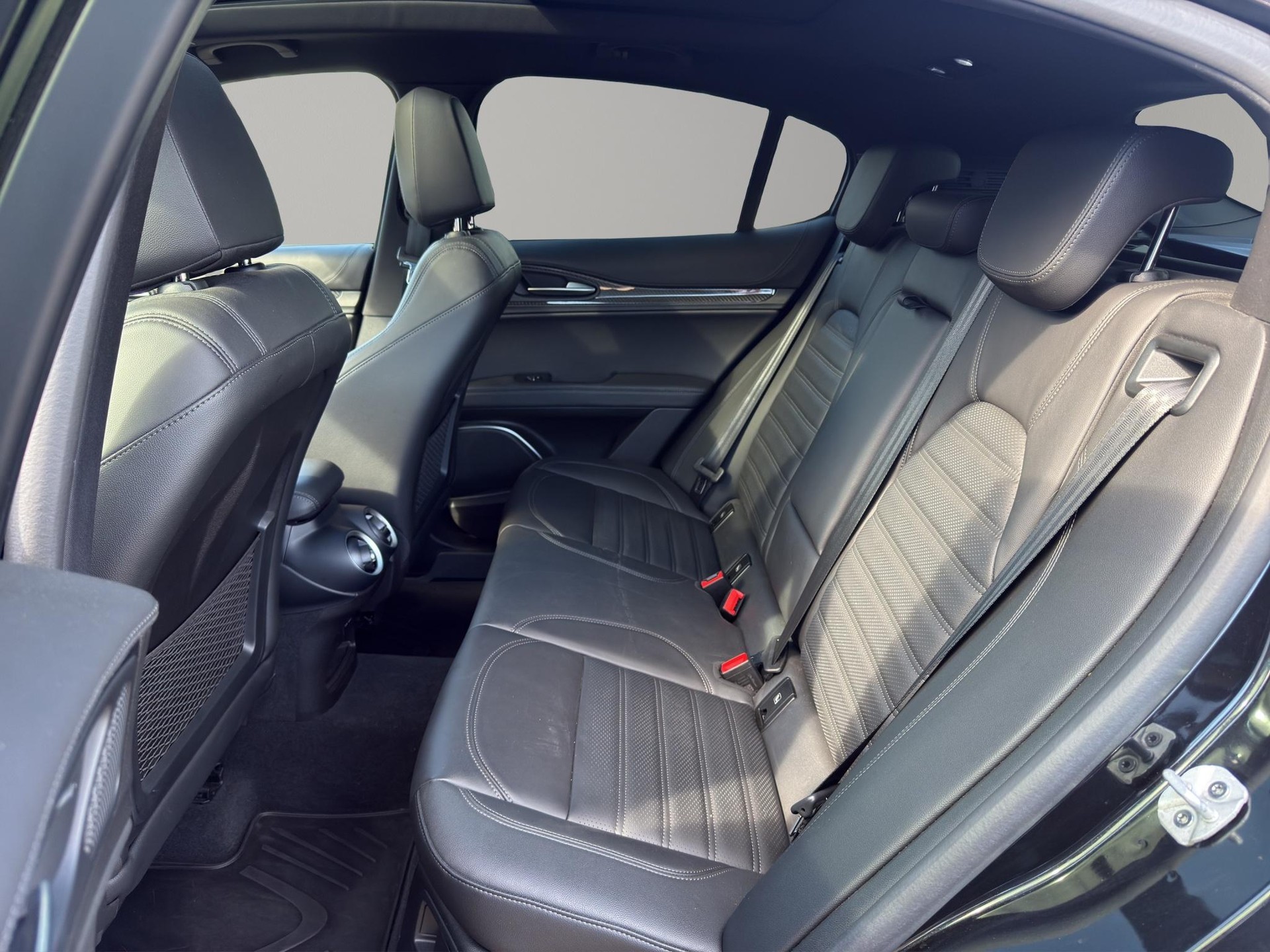 ALFA ROMEO Stelvio 2.9 V6 Biturbo Q4 Quadrifoglio-image-7