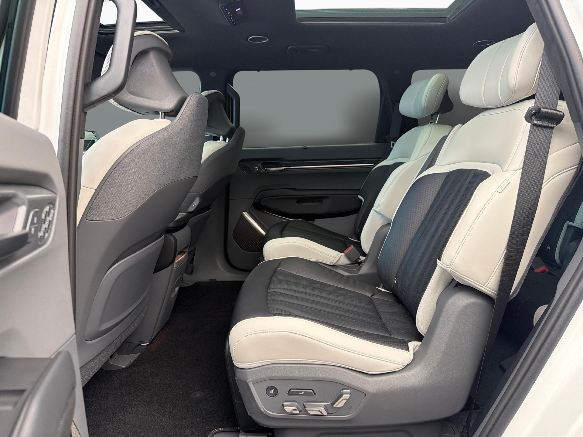 KIA EV9 99.8 kWh GT-Line 4x4 Relaxation 6P-image-10