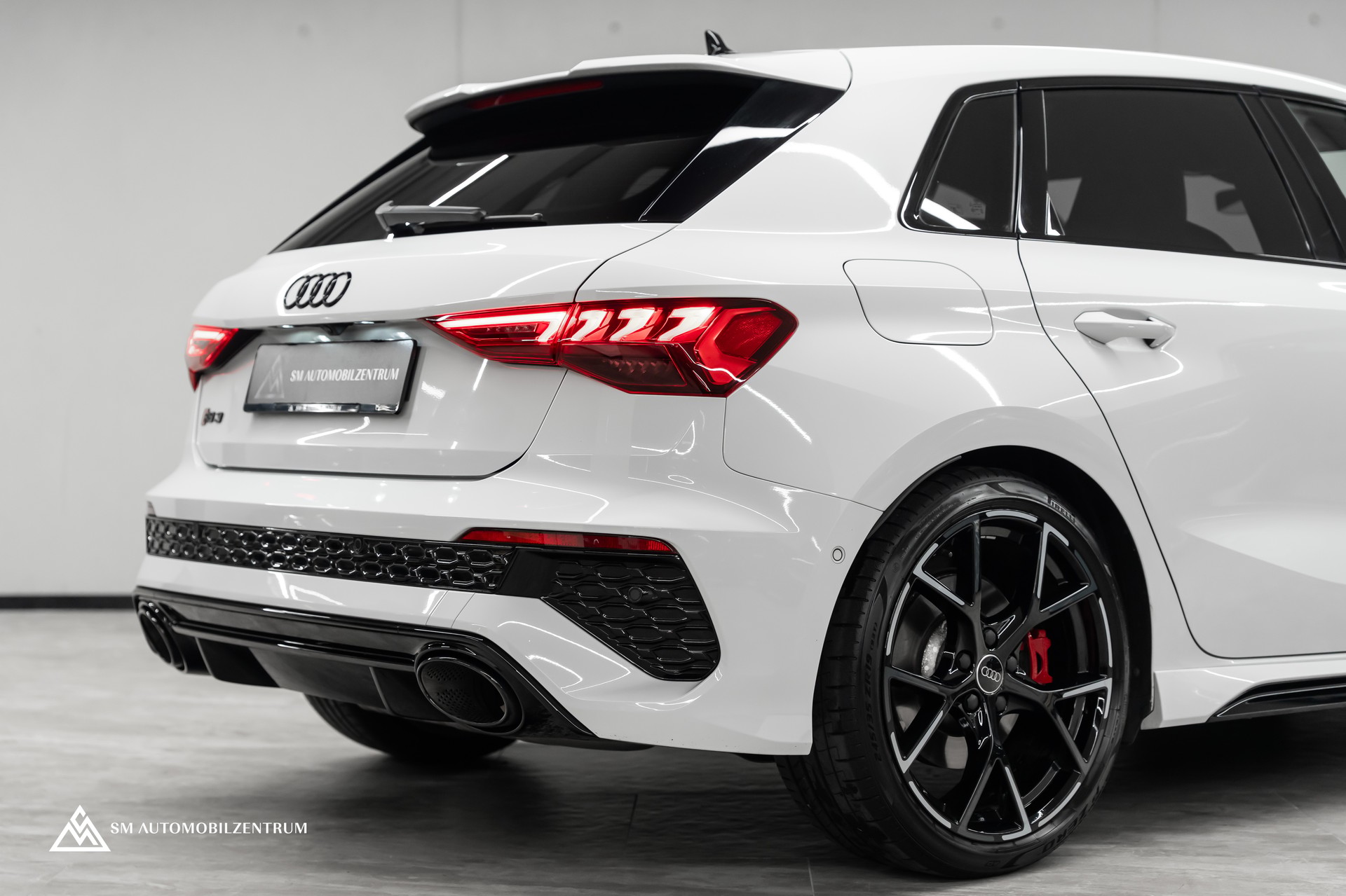 AUDI RS3 Sportback 2.5 TFSI quattro S-Tronic / Head-Up / B&O / 360° / Matrix LED-image-8