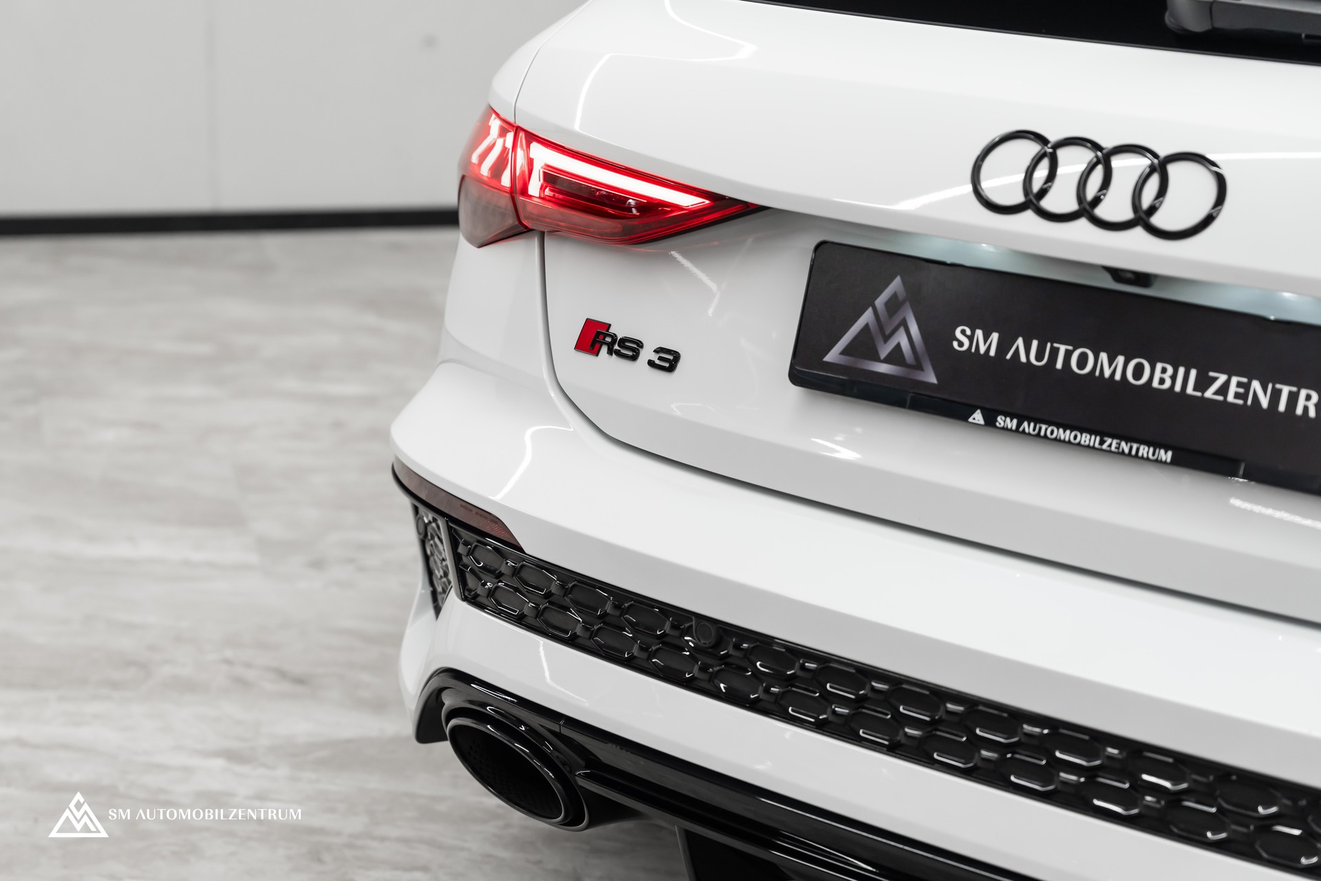AUDI RS3 Sportback 2.5 TFSI quattro S-Tronic / Head-Up / B&O / 360° / Matrix LED-image-9