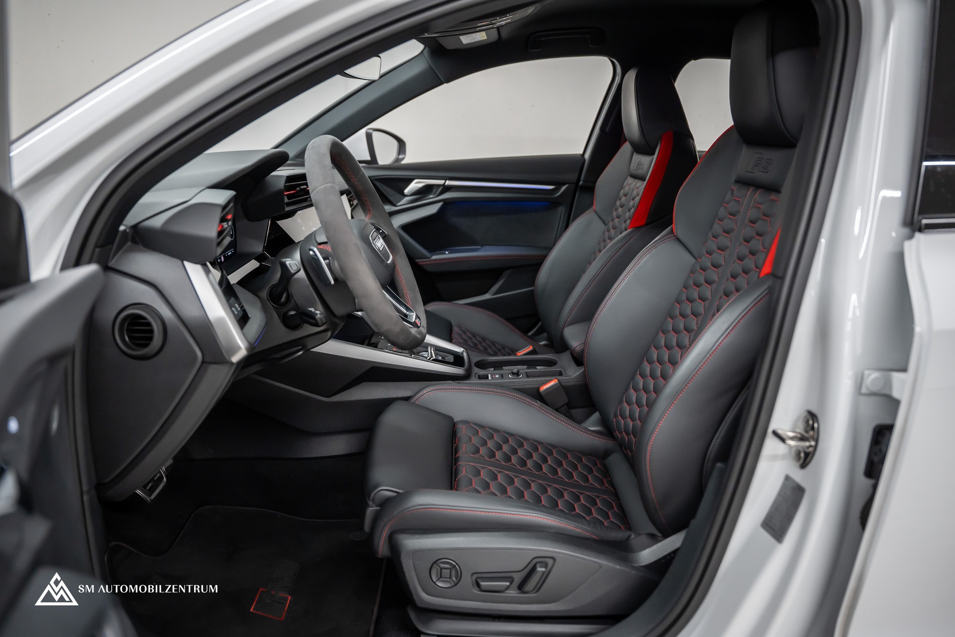 AUDI RS3 Sportback 2.5 TFSI quattro S-Tronic / Head-Up / B&O / 360° / Matrix LED-image-17