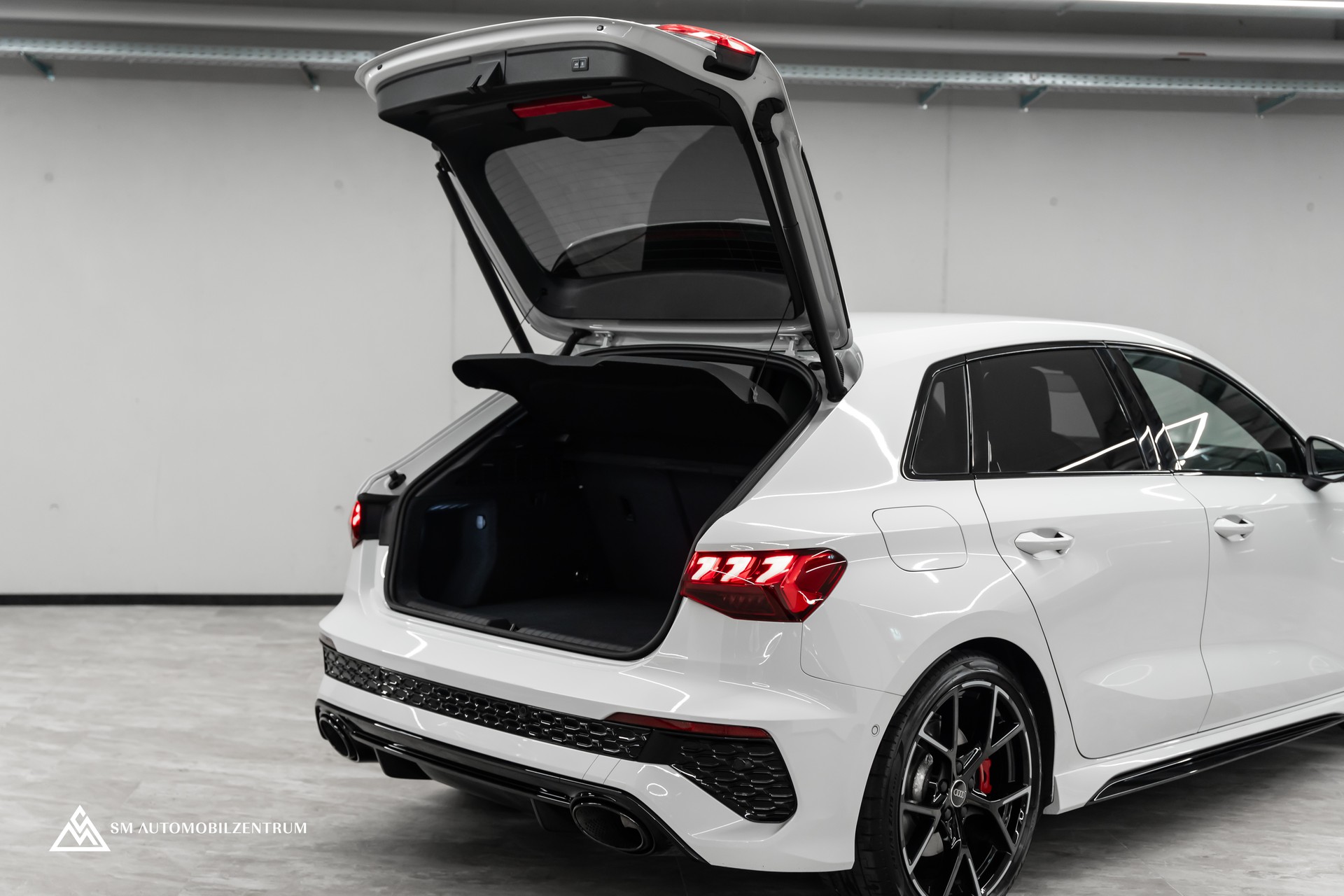AUDI RS3 Sportback 2.5 TFSI quattro S-Tronic / Head-Up / B&O / 360° / Matrix LED-image-12