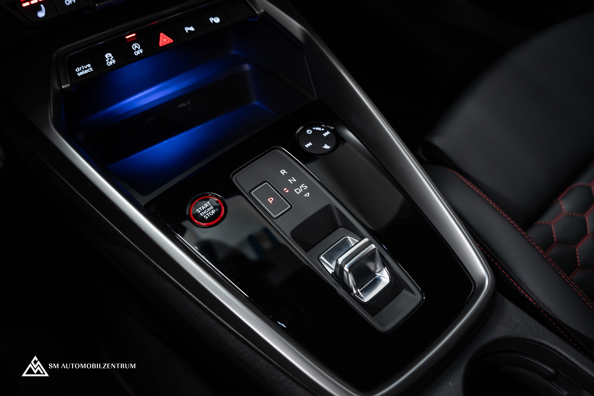 AUDI RS3 Sportback 2.5 TFSI quattro S-Tronic / Head-Up / B&O / 360° / Matrix LED-image-30