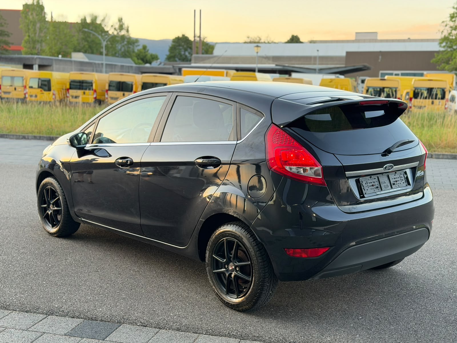 FORD Fiesta 1.4 16V Trend-image-3