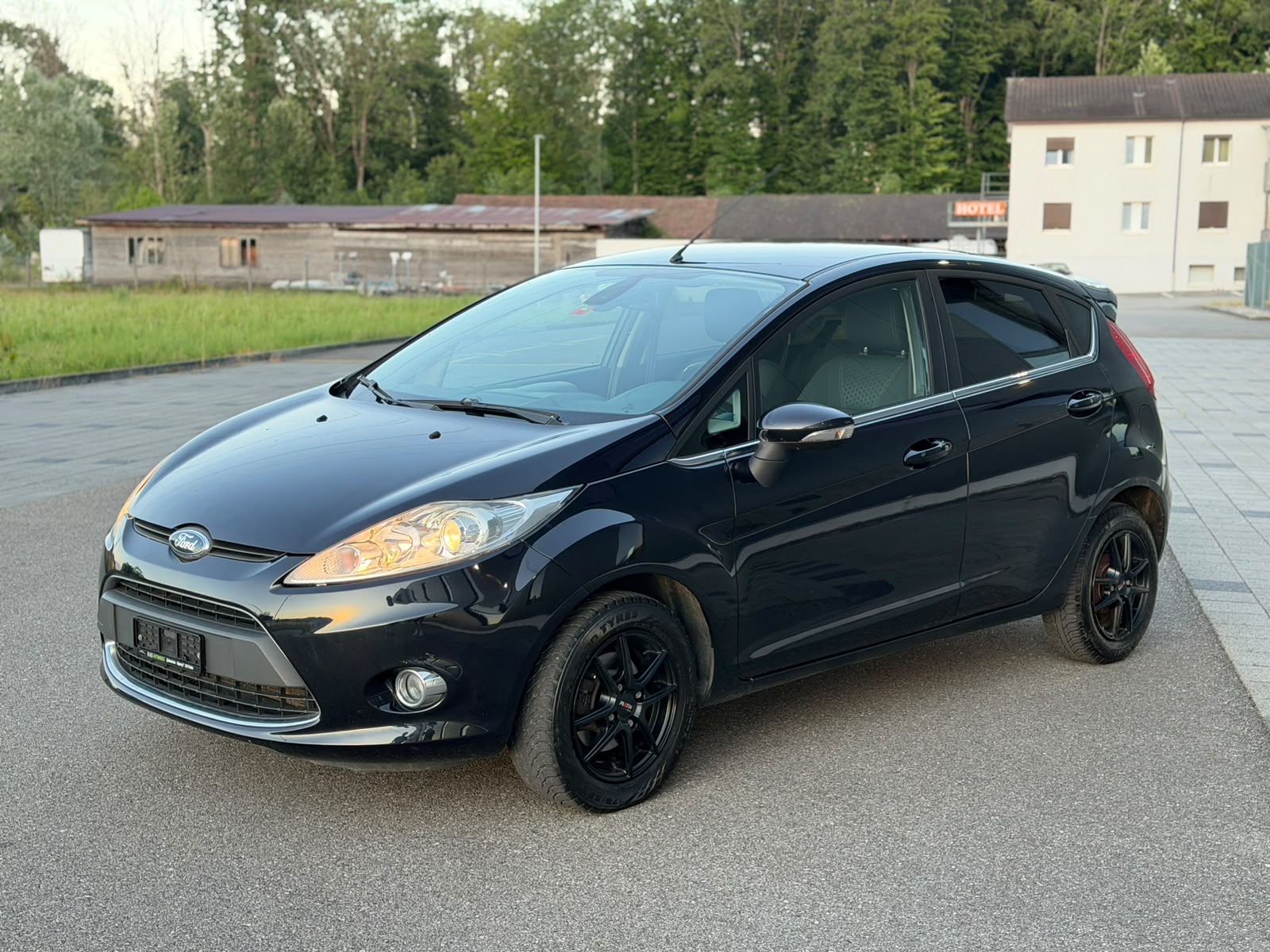FORD Fiesta 1.4 16V Trend-image-0