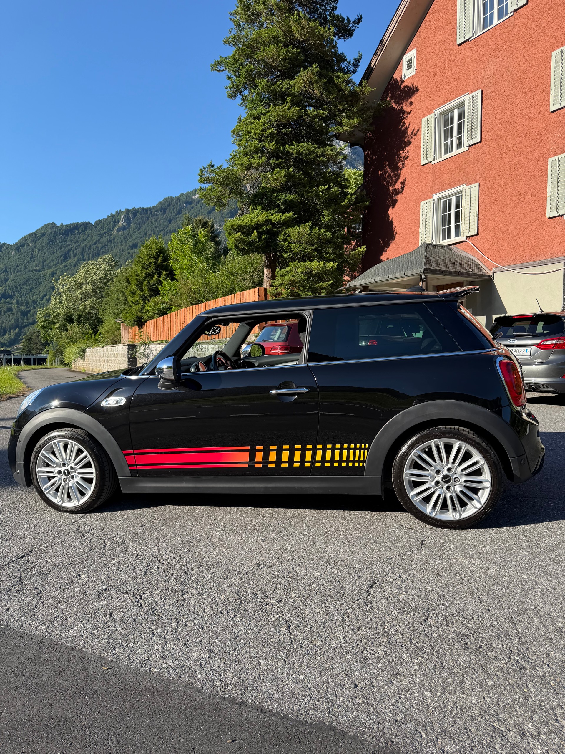 MINI Cooper S Steptronic-image-3