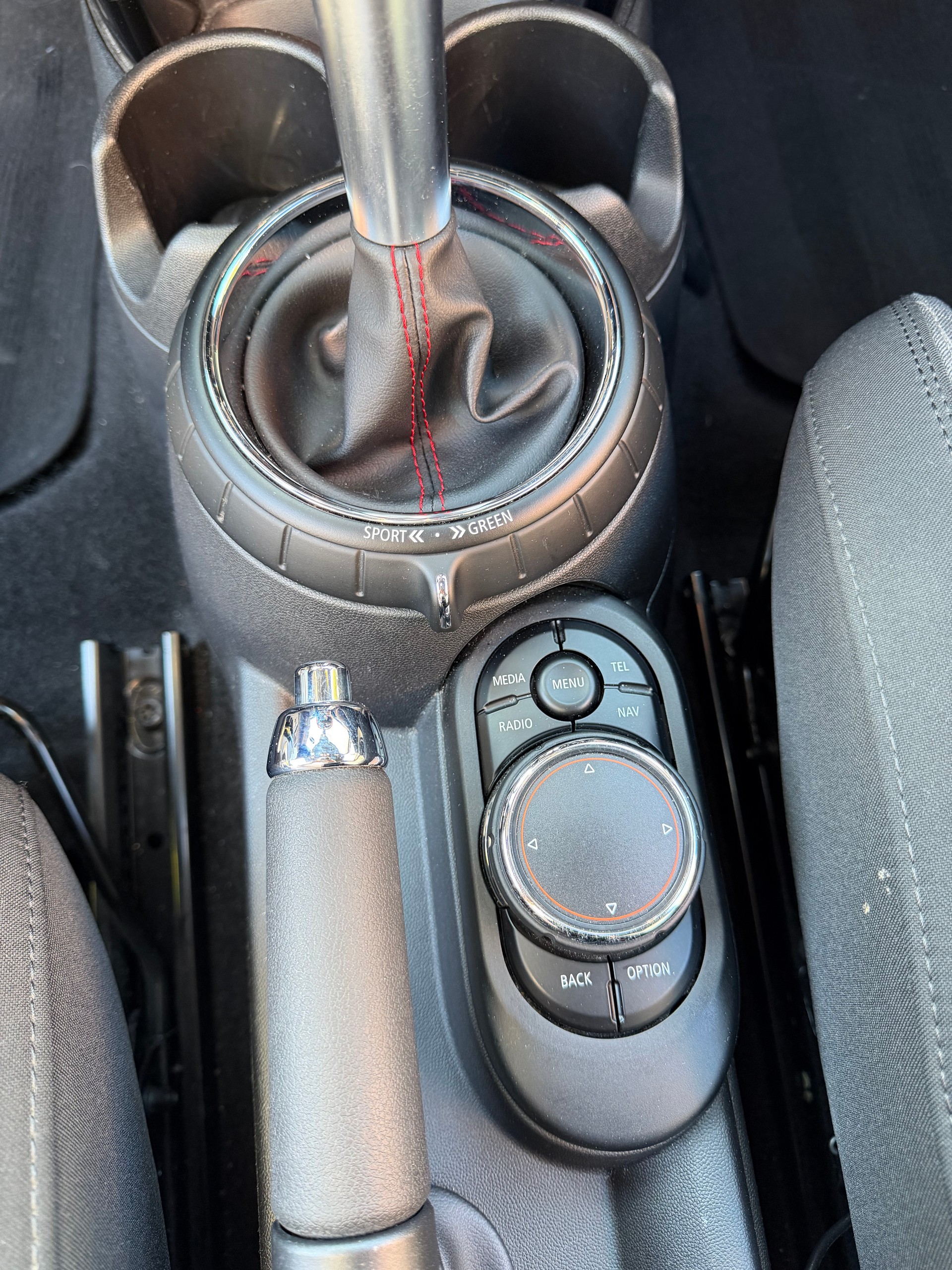 MINI Cooper S Steptronic-image-12
