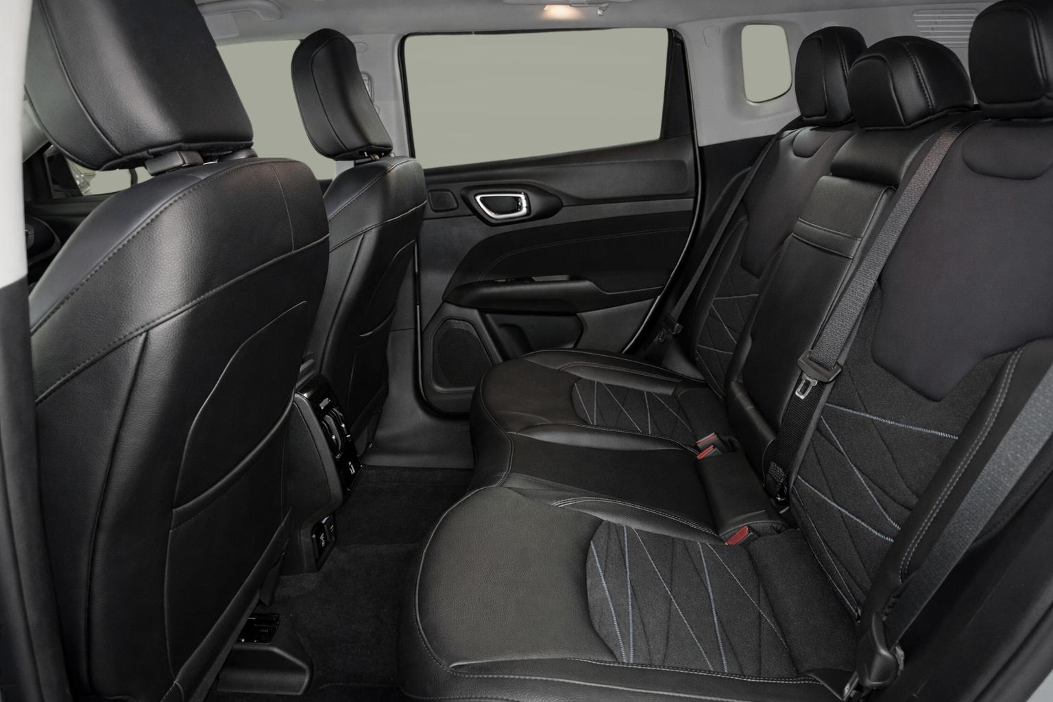 JEEP Compass 1.3 Upland 4xe-image-12