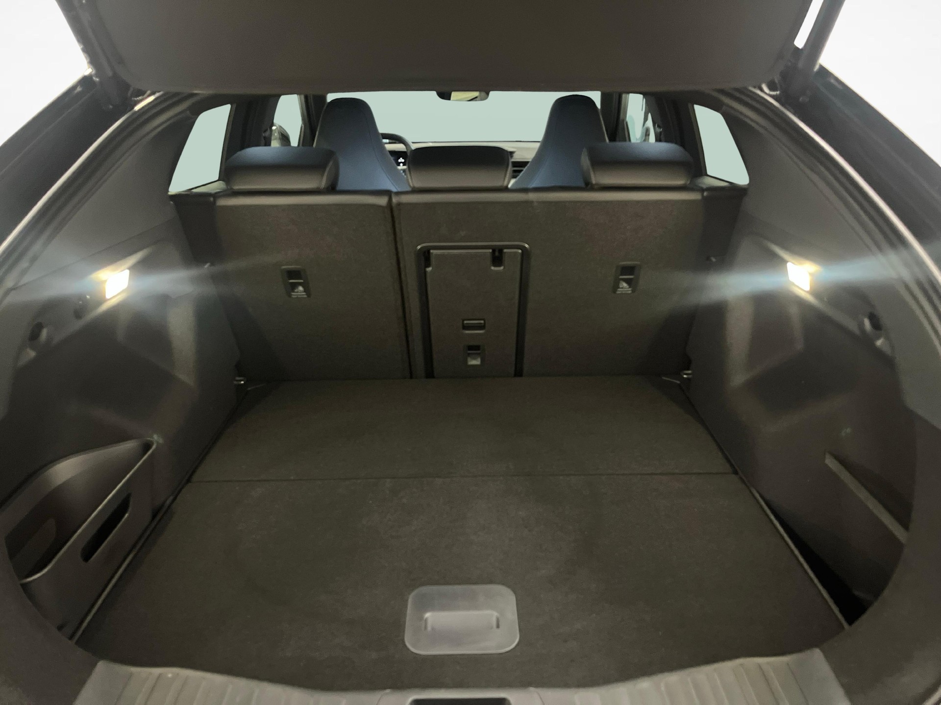 FORD Capri Extended Range Premium-image-11