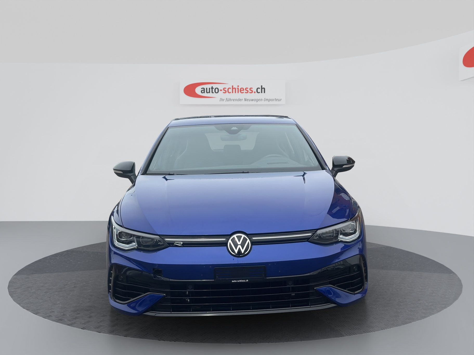 VW Golf 2.0 TSI R DSG 4Motion-image-1