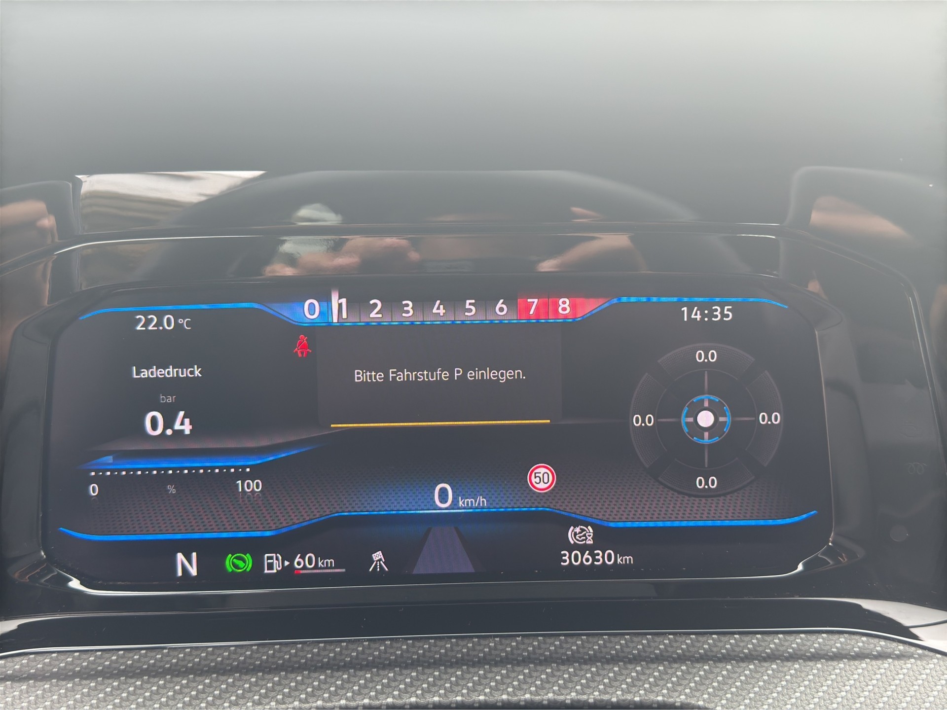 VW Golf 2.0 TSI R DSG 4Motion-image-11