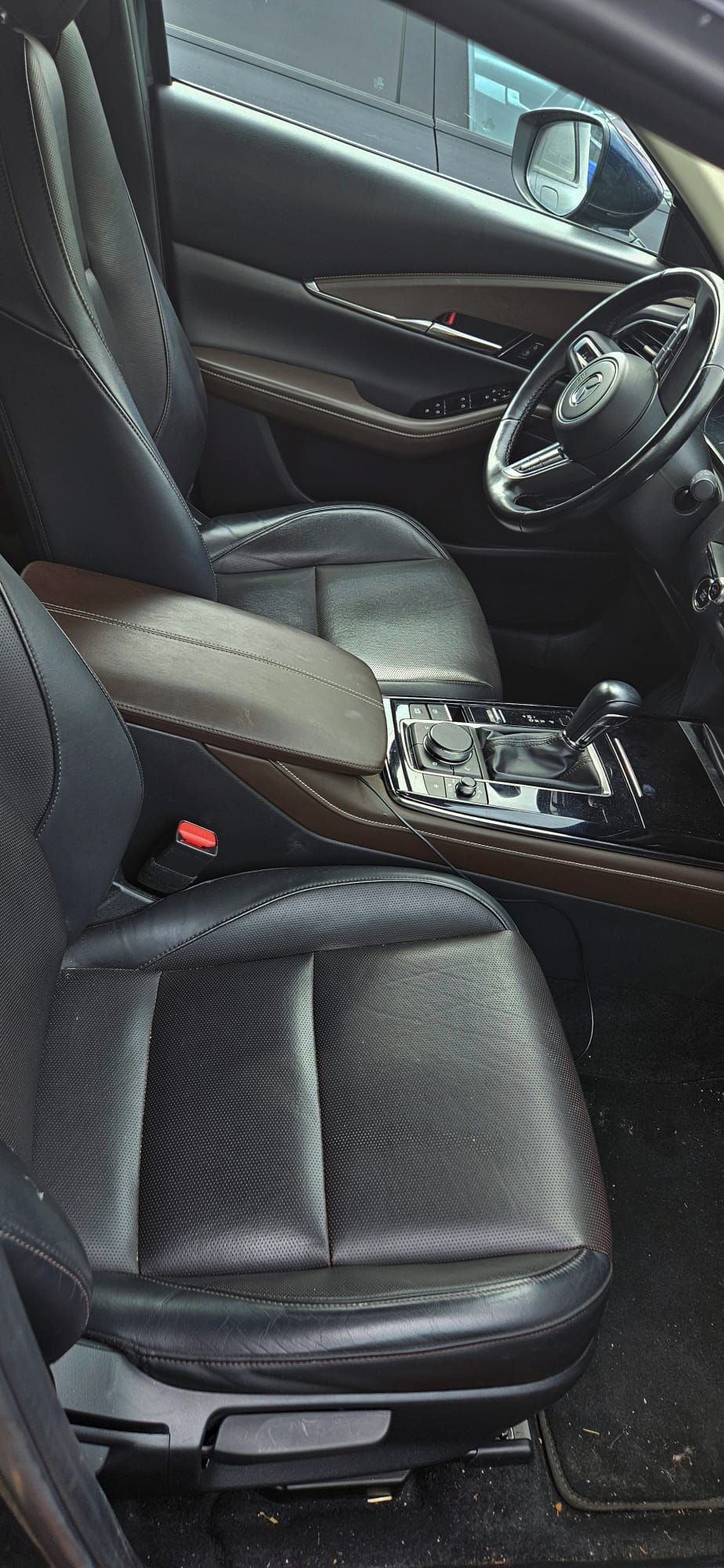 MAZDA 2.0 186 Revolution-image-3