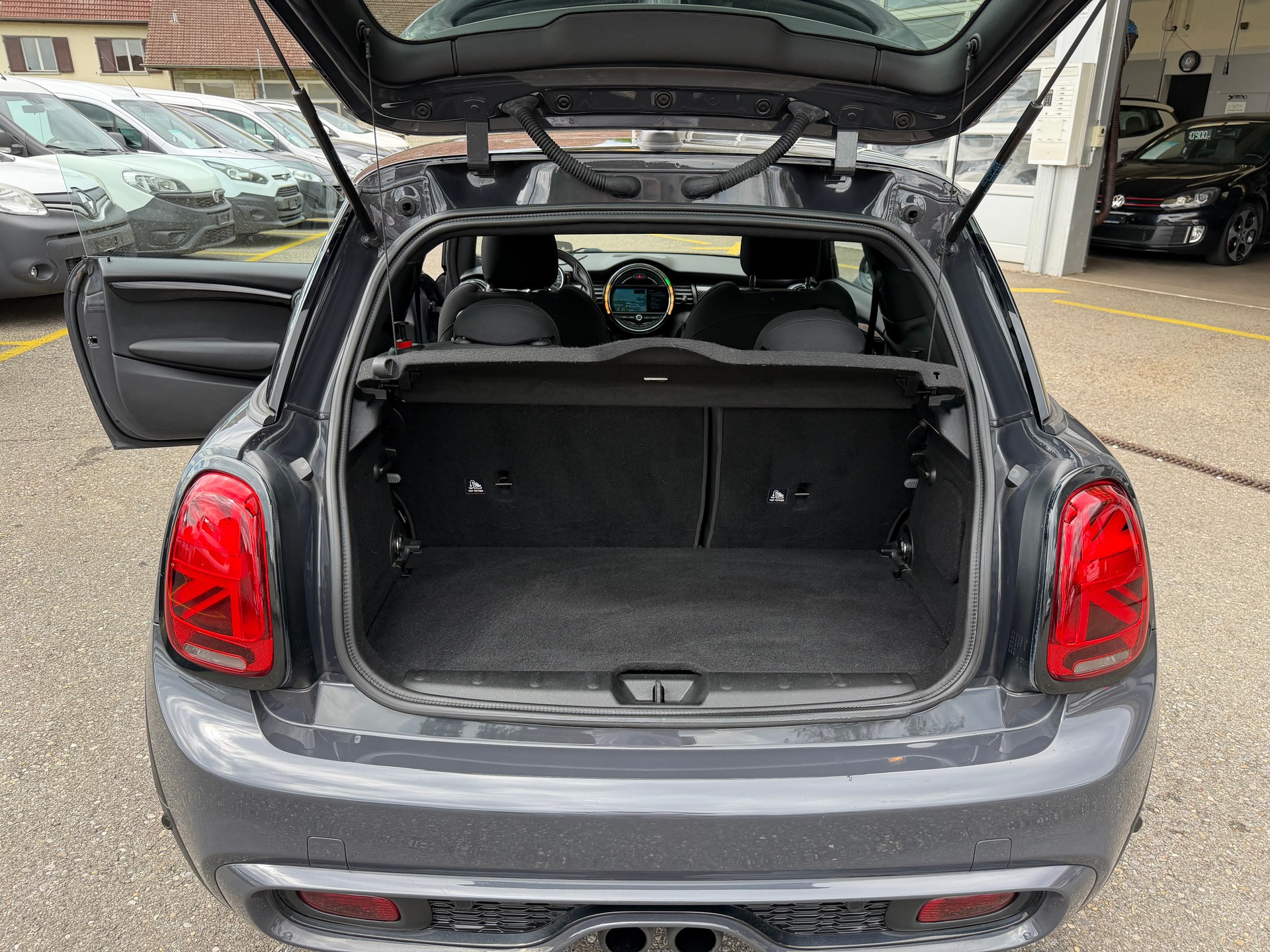 MINI Cooper S Steptronic-image-13