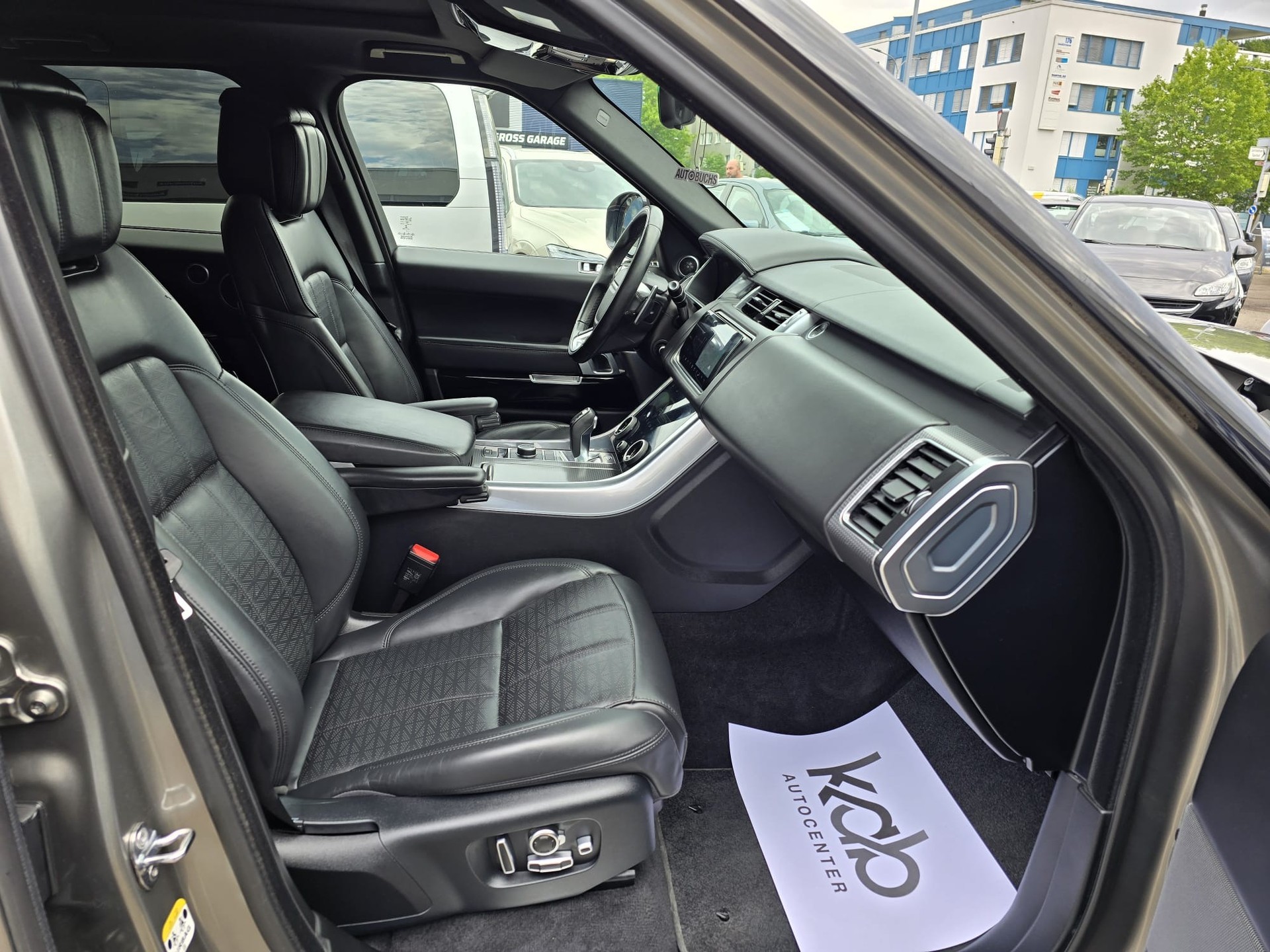 LAND ROVER Range Rover Sport 3.0 SDV6 HSE Automatic-image-15
